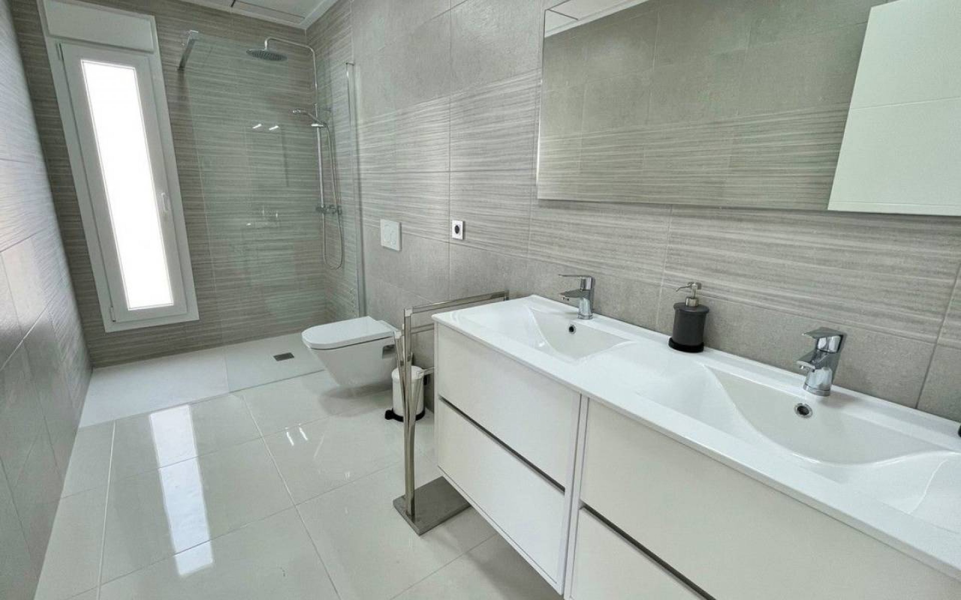 Resale - Villa - Rafal