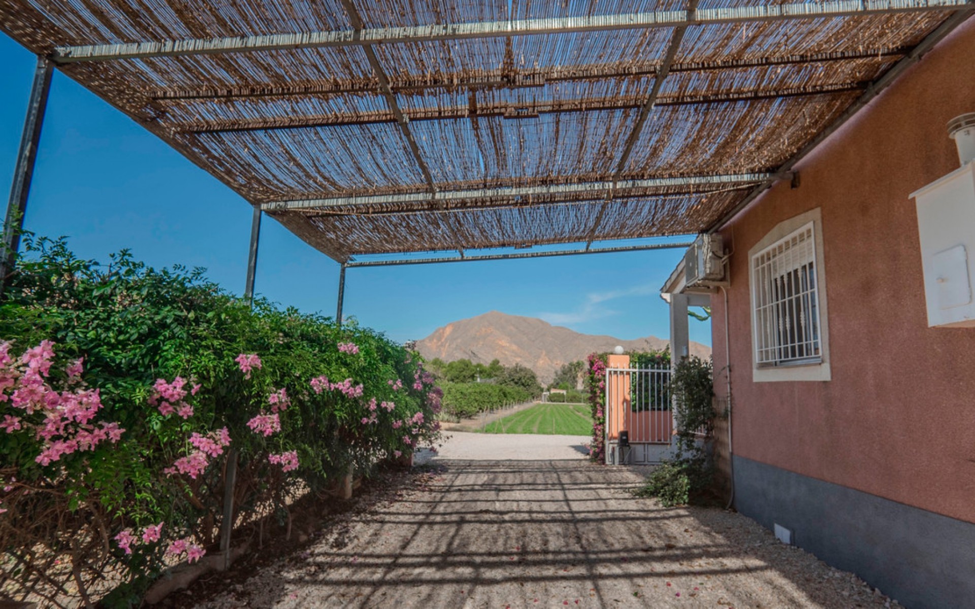 Resale - Villa - San Bartolome