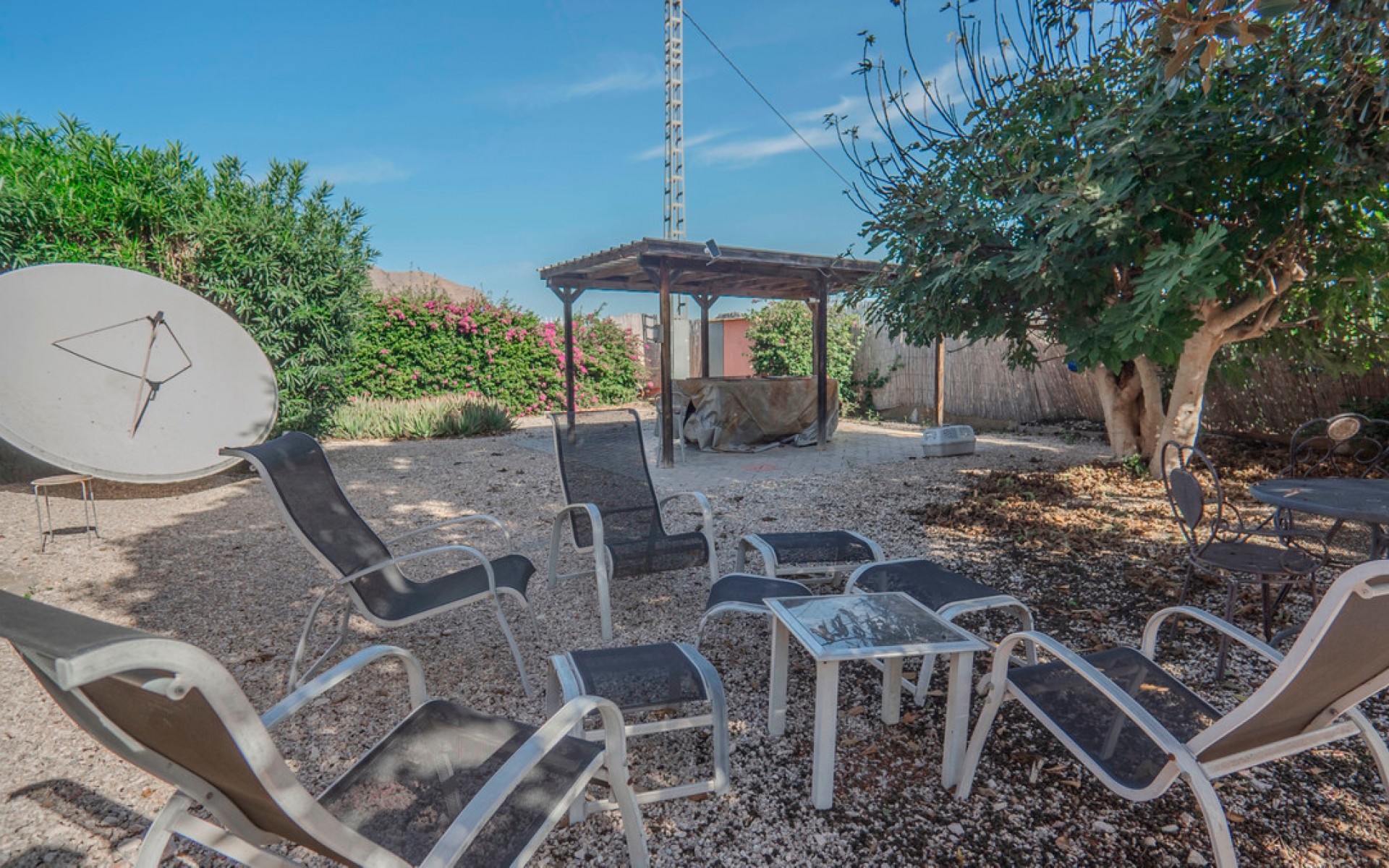 Resale - Villa - San Bartolome