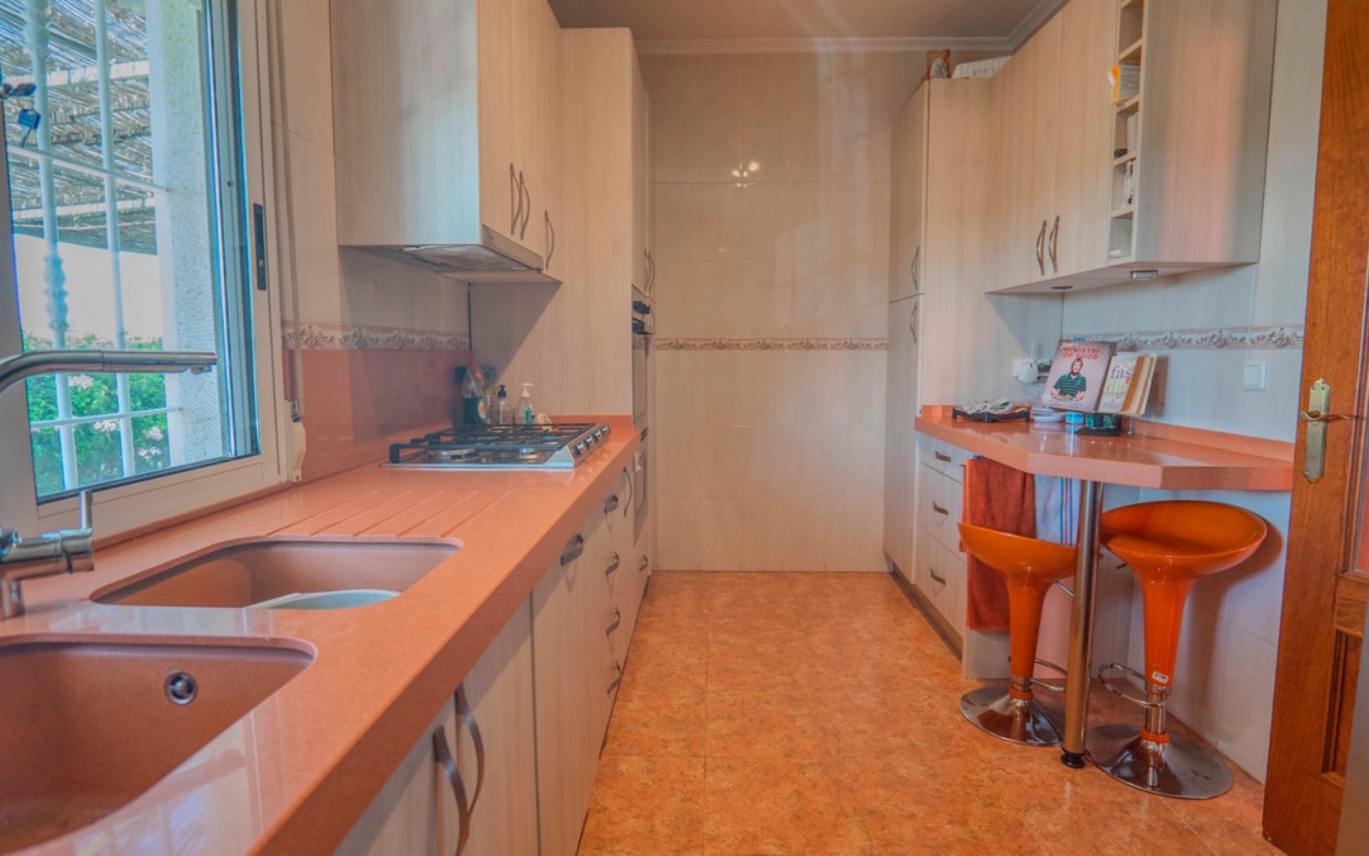 Resale - Villa - San Bartolome