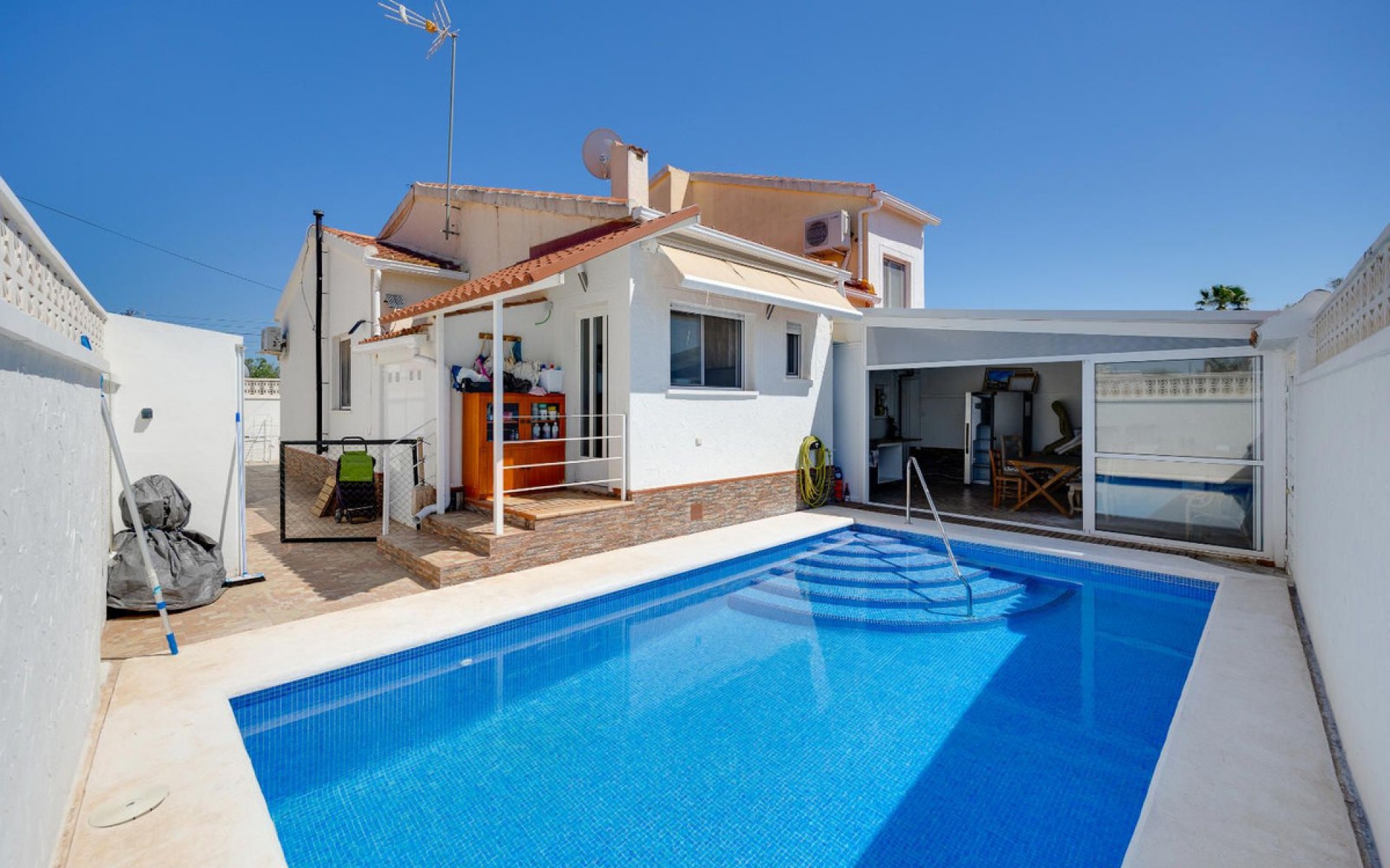 Resale - Villa - San Fulgencio - La Marina
