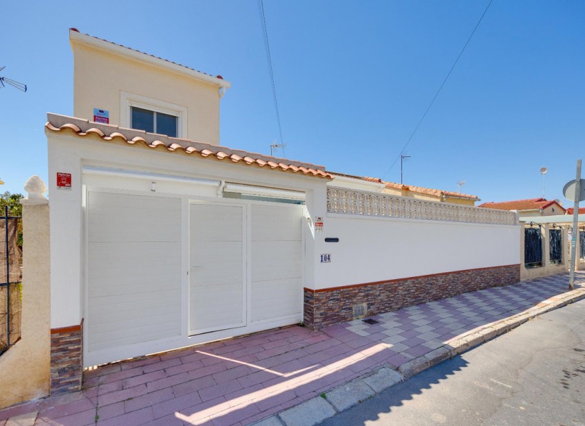Resale - Villa - San Fulgencio - La Marina