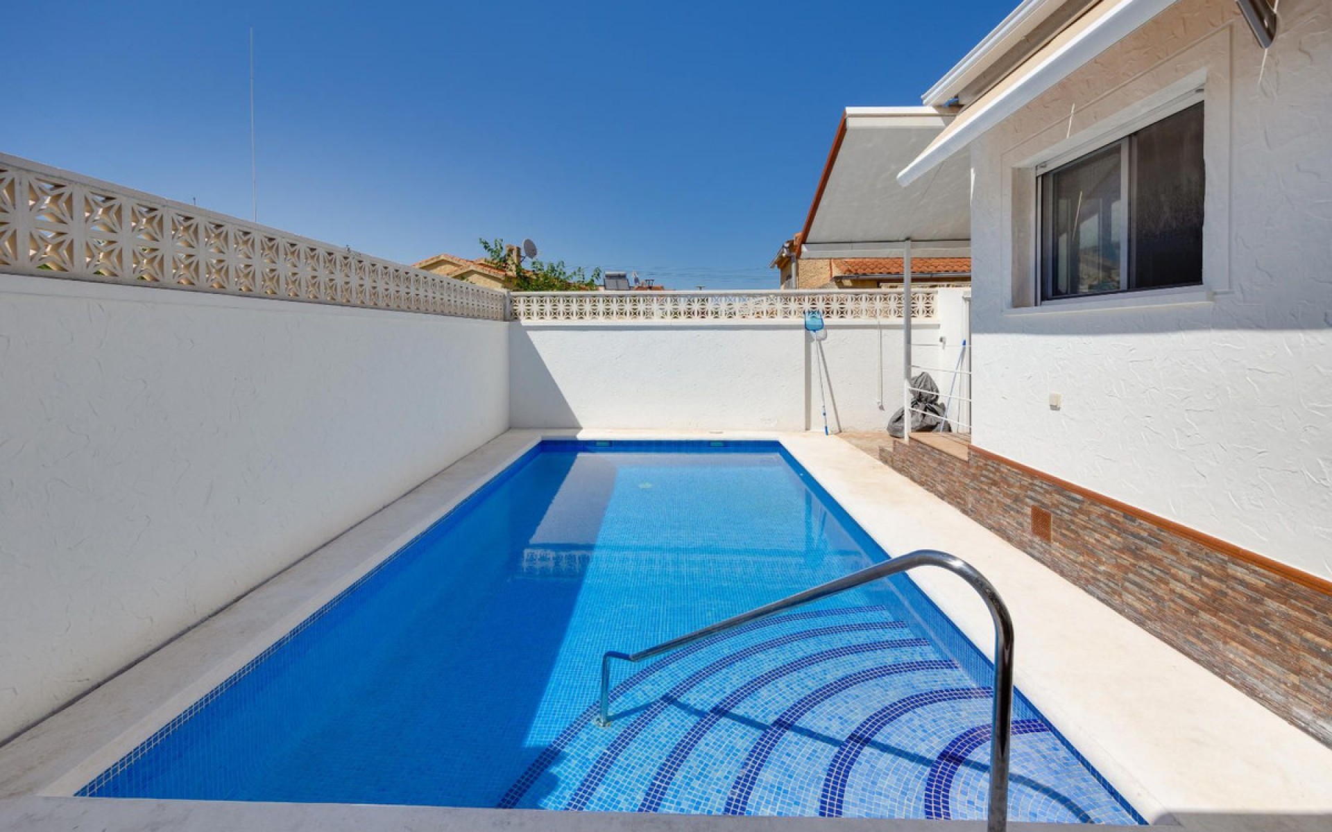 Resale - Villa - San Fulgencio - La Marina