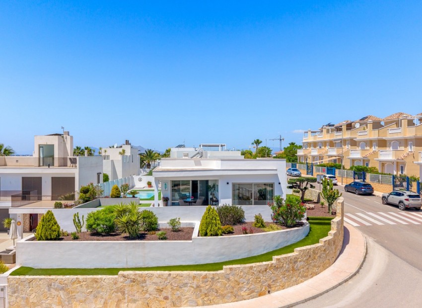 Resale - Villa - San Fulgencio - La Marina