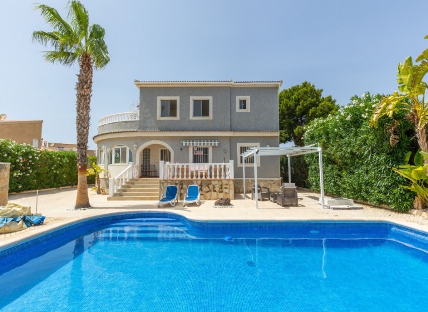 Resale - Villa - San Fulgencio