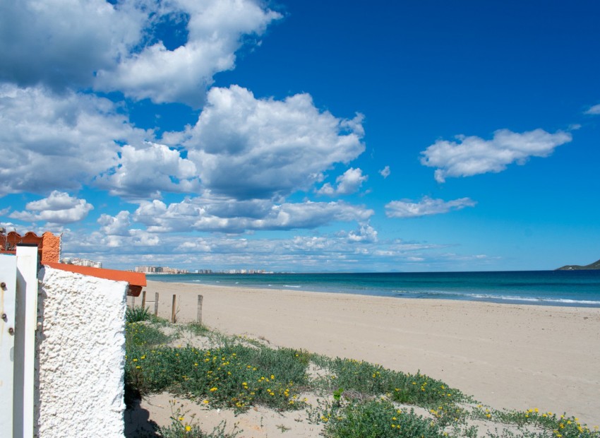 Resale - Villa - San Javier - La Manga Del Mar Menor