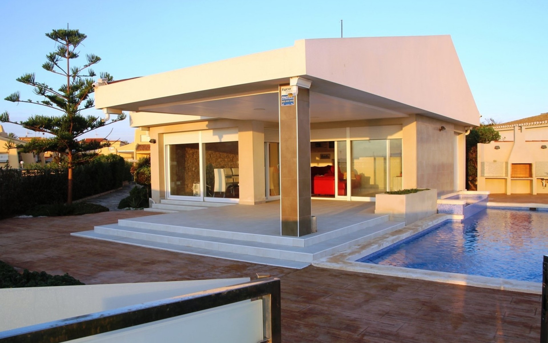 Resale - Villa - San Javier - La Manga Del Mar Menor