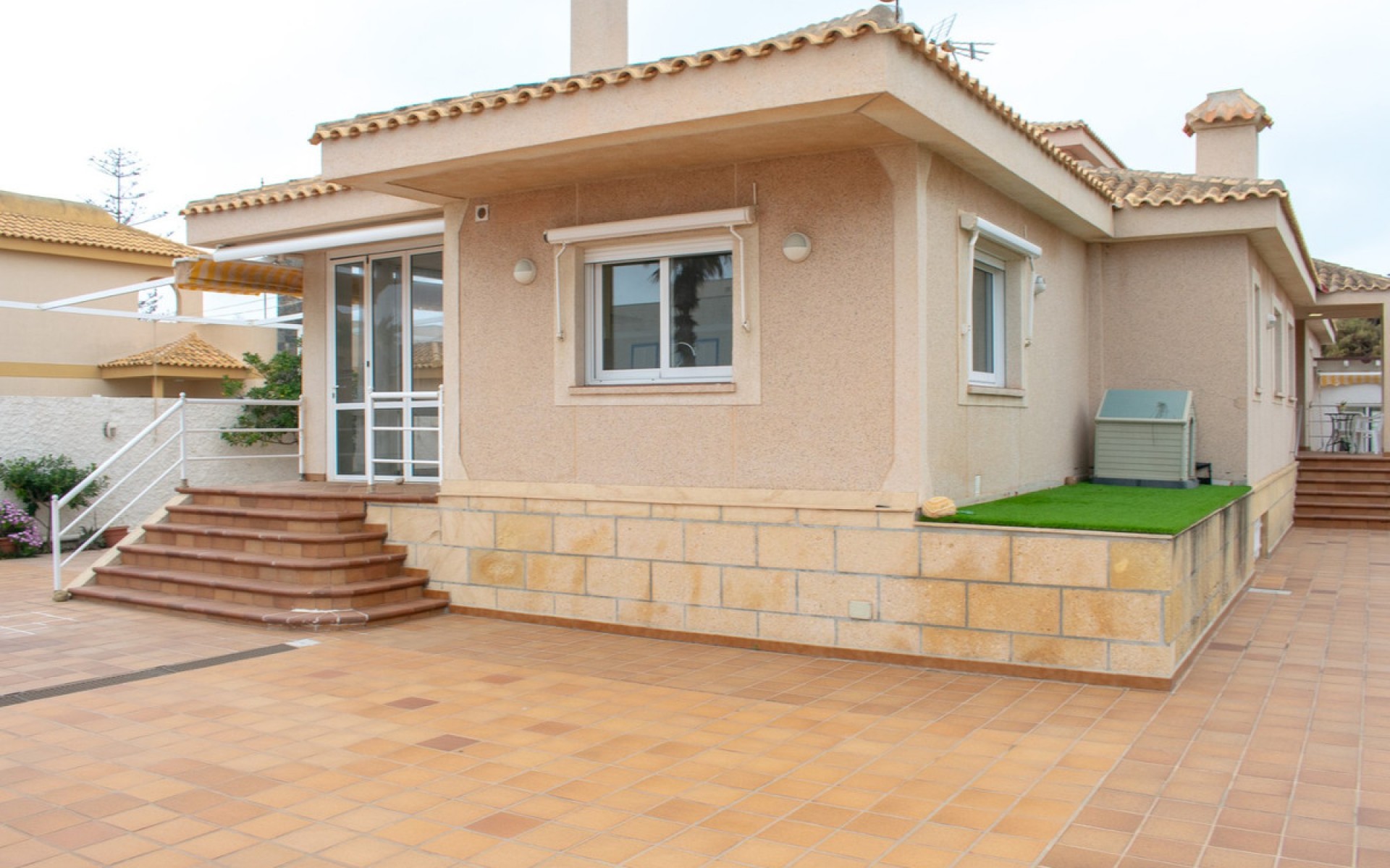 Resale - Villa - San Javier - La Manga Del Mar Menor