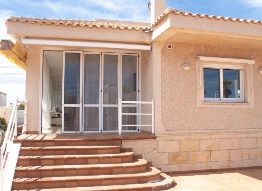 Resale - Villa - San Javier - La Manga Del Mar Menor
