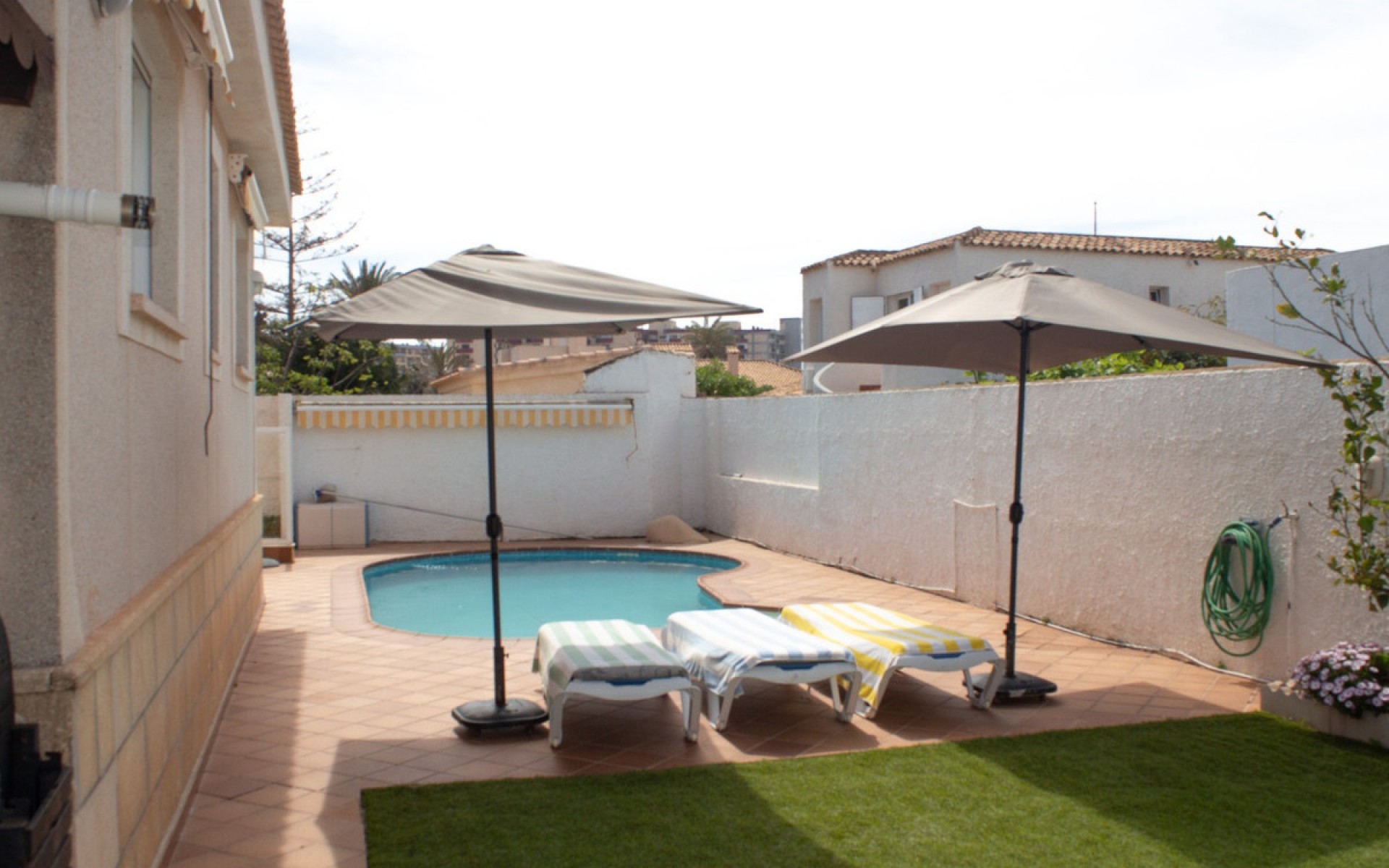 Resale - Villa - San Javier - La Manga Del Mar Menor