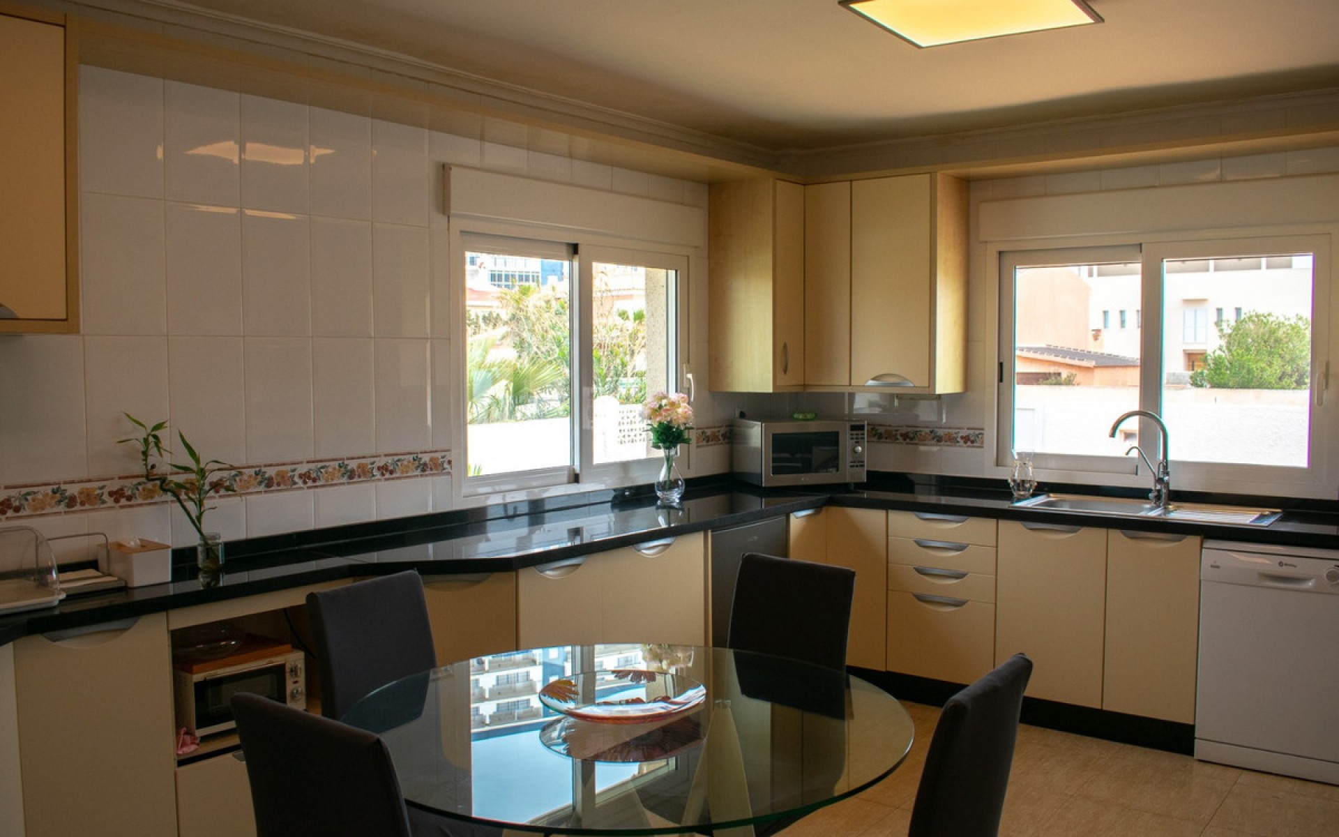 Resale - Villa - San Javier - La Manga Del Mar Menor