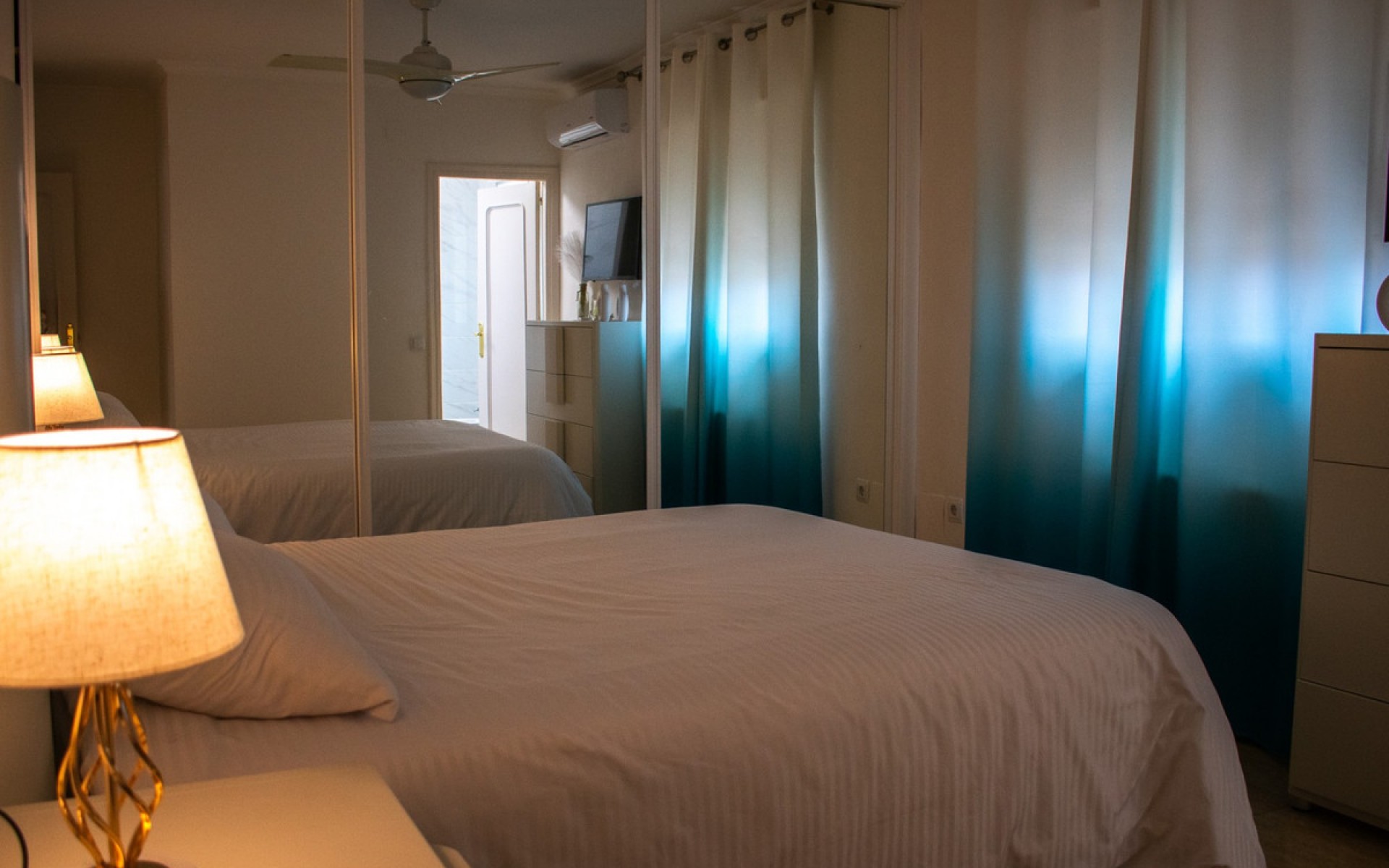 Resale - Villa - San Javier - La Manga Del Mar Menor