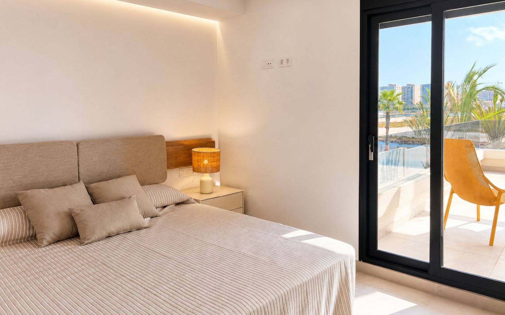 Resale - Villa - San Javier - La Manga Del Mar Menor