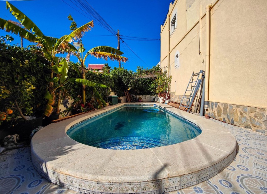 Resale - Villa - San Miguel De Salinas - San Miguel de Salinas Centro