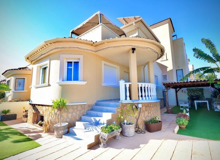 Resale - Villa - San Miguel De Salinas - San Miguel de Salinas Centro