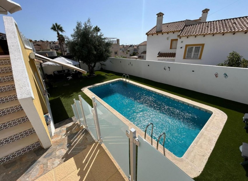 Resale - Villa - San Miguel De Salinas - San Miguel de Salinas Centro