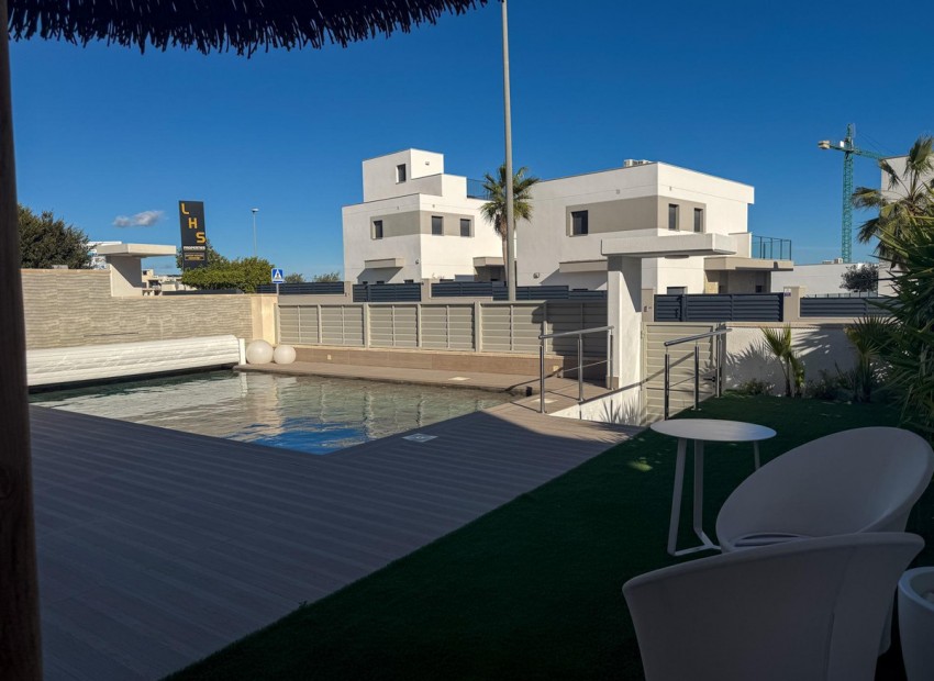 Resale - Villa - San Miguel De Salinas - San Miguel de Salinas Centro