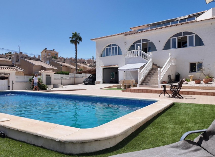 Resale - Villa - San Miguel De Salinas - San Miguel de Salinas Centro