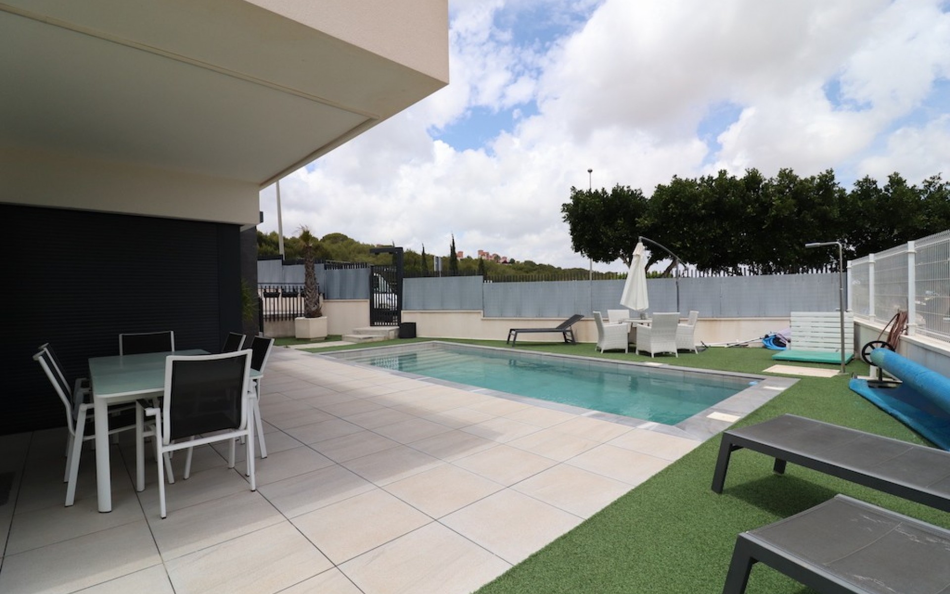 Resale - Villa - San Miguel De Salinas - San Miguel de Salinas