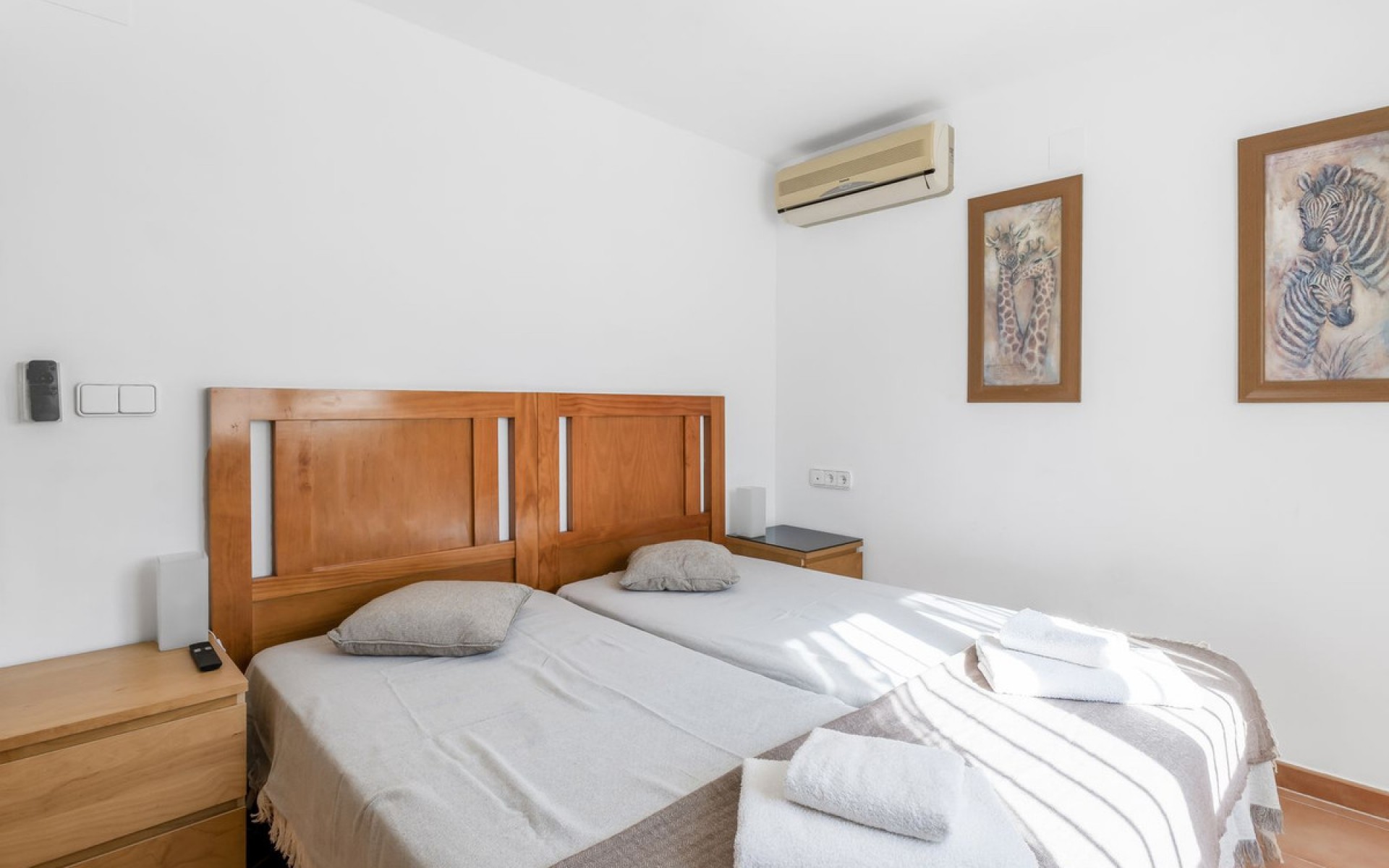 Resale - Villa - San Miguel De Salinas - San Miguel