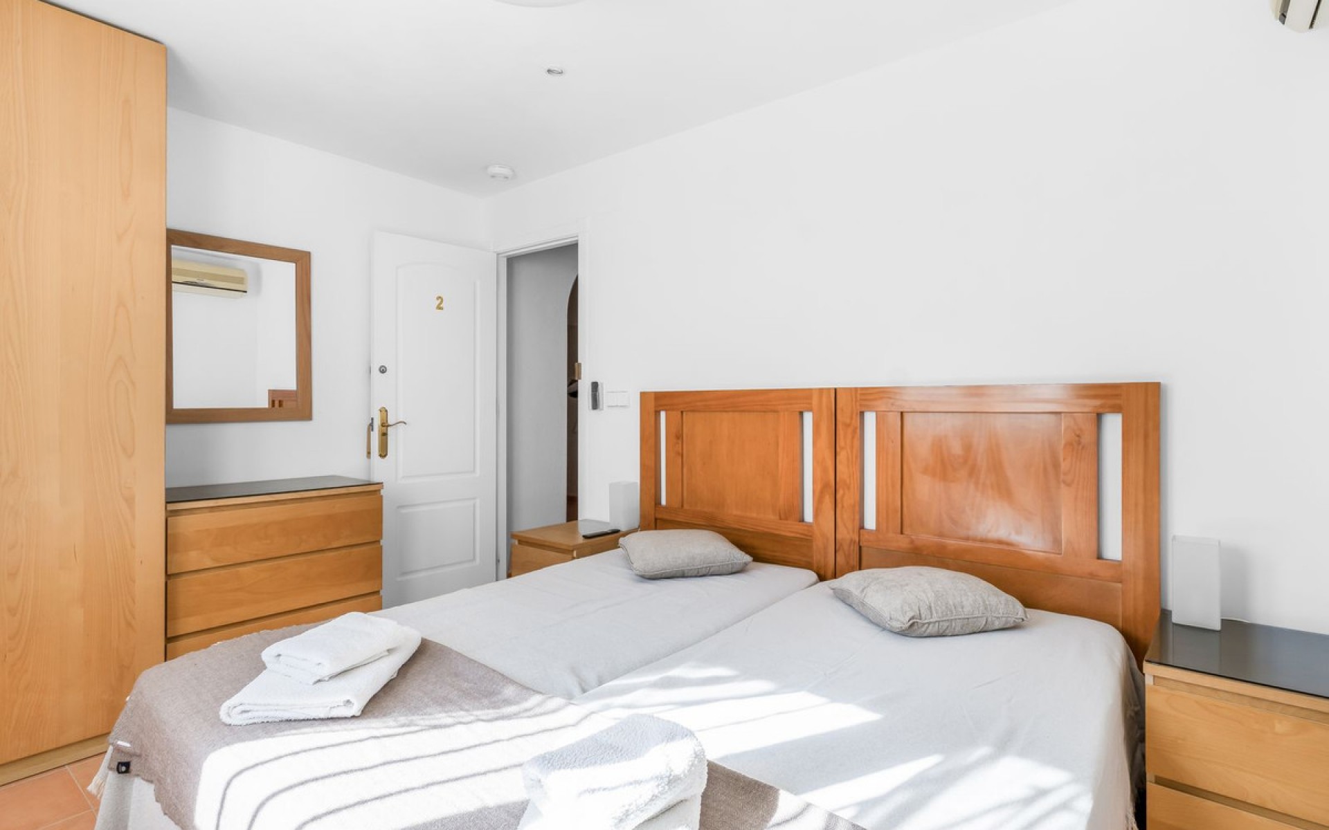 Resale - Villa - San Miguel De Salinas - San Miguel