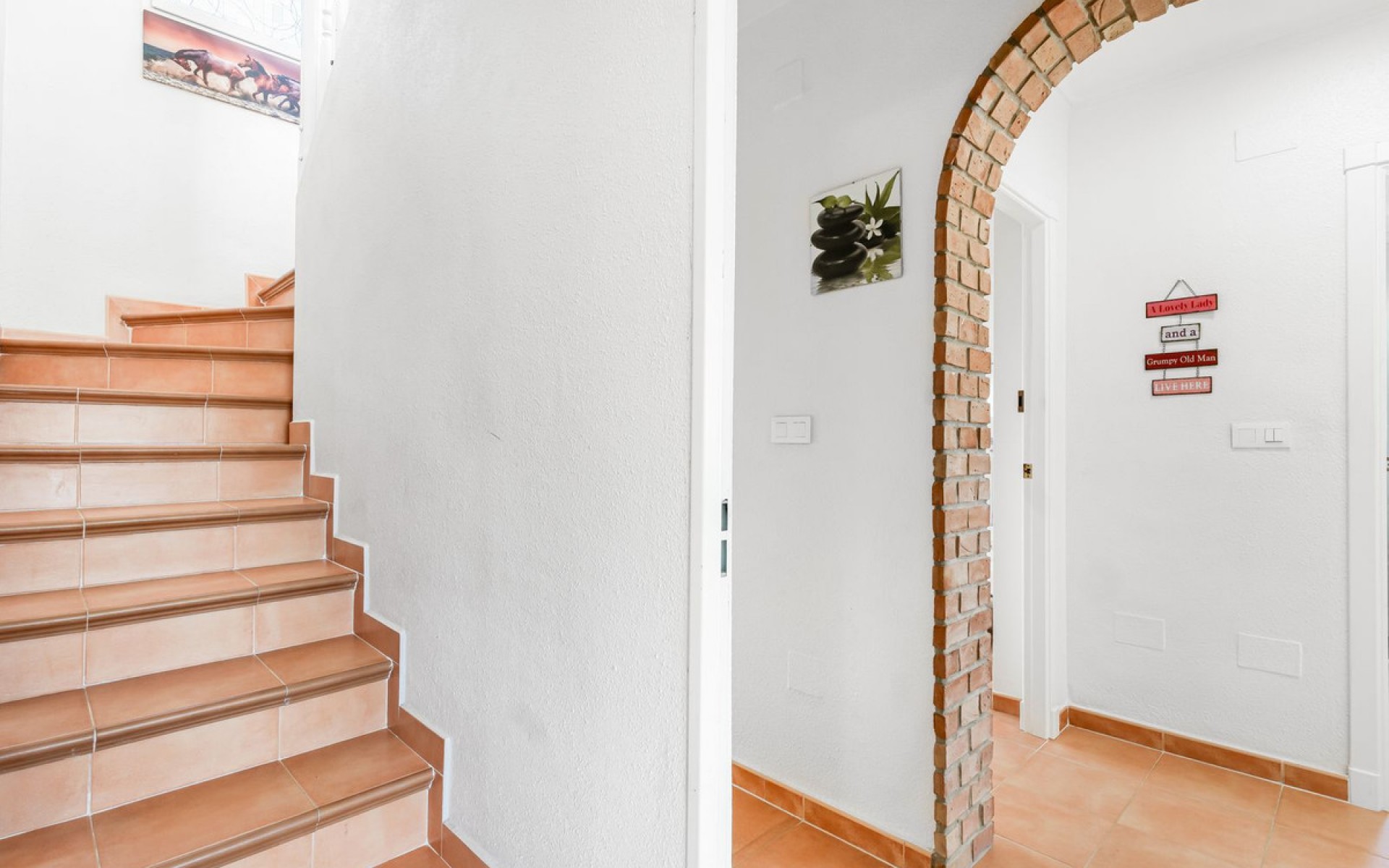 Resale - Villa - San Miguel De Salinas - San Miguel