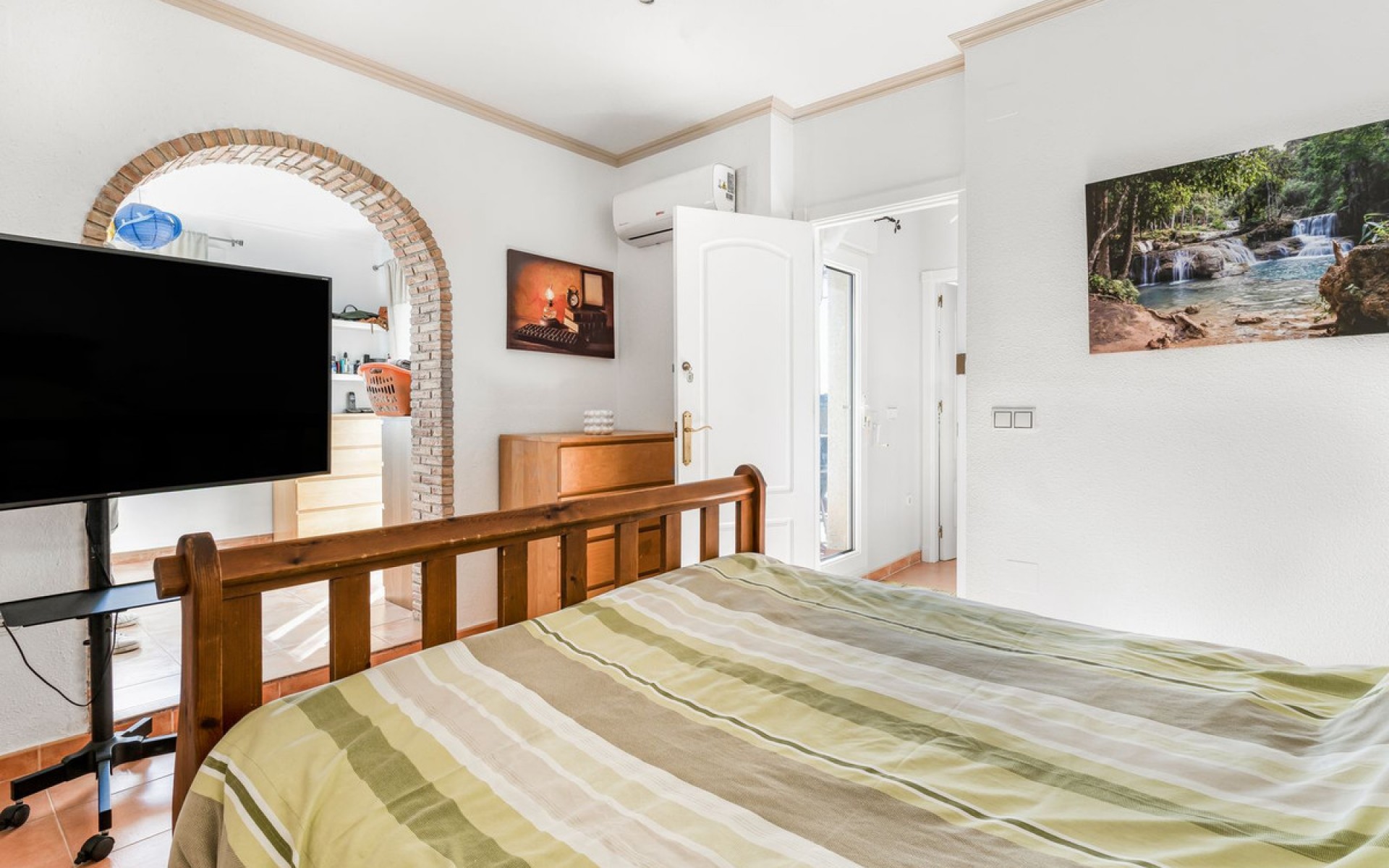 Resale - Villa - San Miguel De Salinas - San Miguel