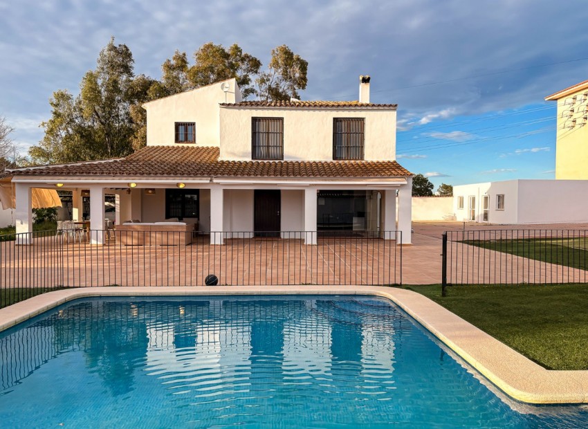 Resale - Villa - Santa Pola - Santa Pola Centro