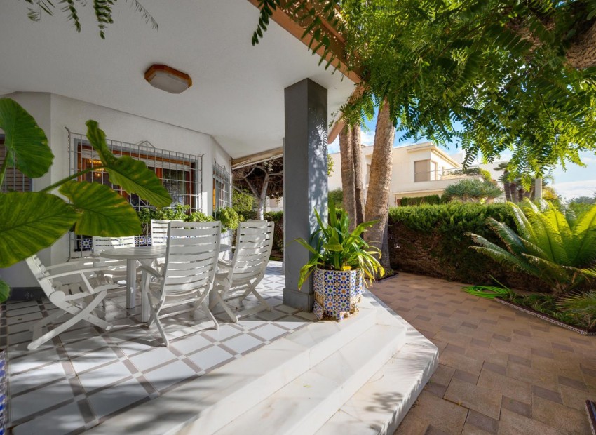 Resale - Villa - Santa Pola - Santa Pola Centro