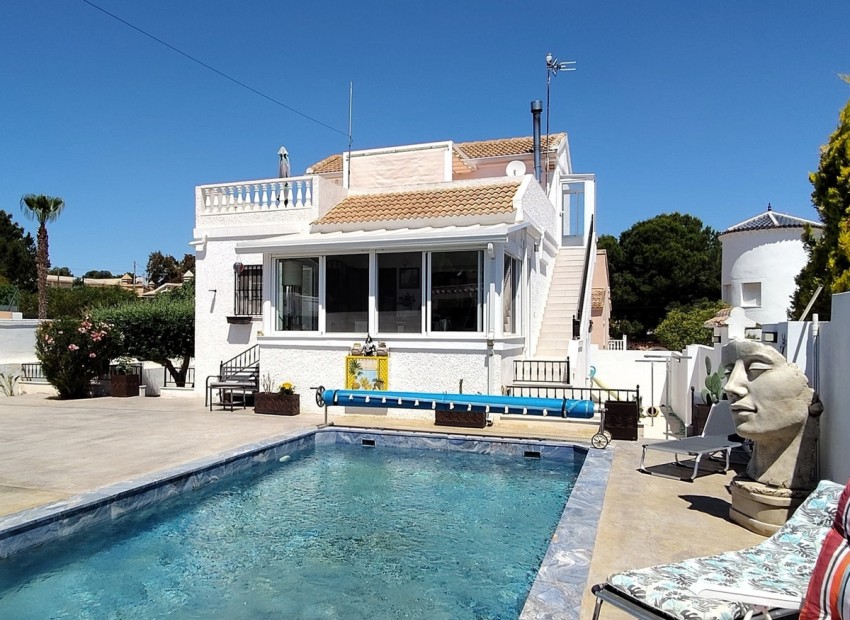 Resale - Villa - Torremendo