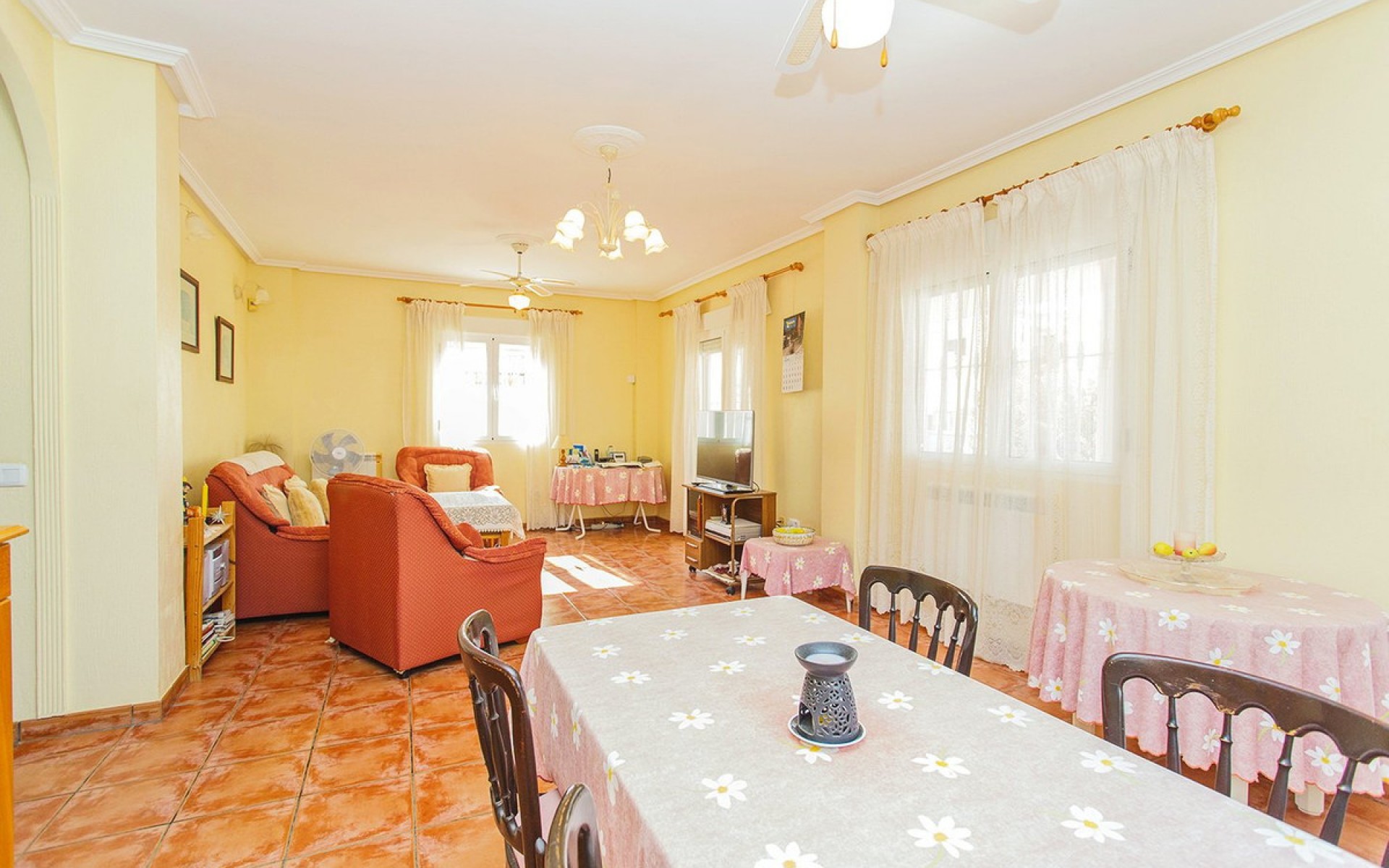 Resale - Villa - Torrevieja - Aguas Nuevas