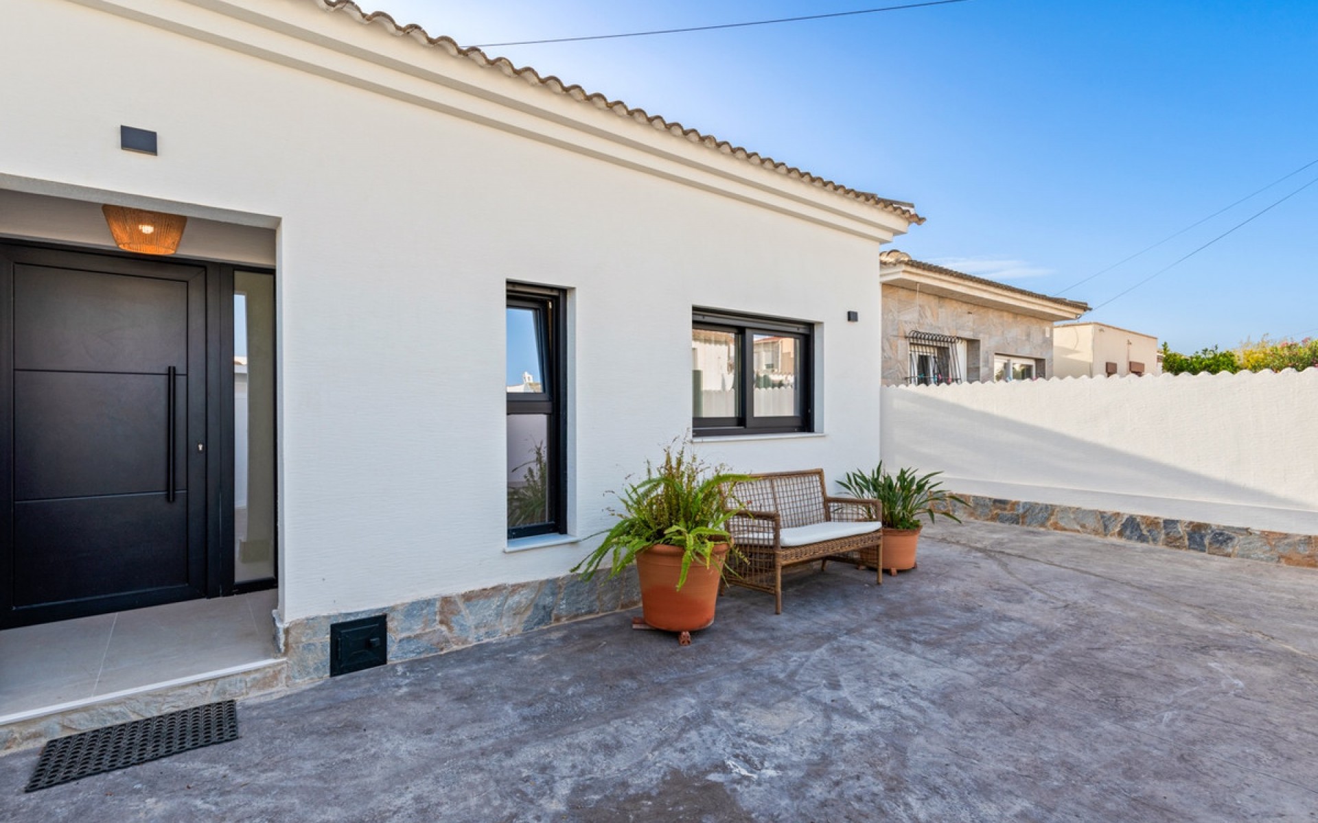 Resale - Villa - Torrevieja - El Chaparral