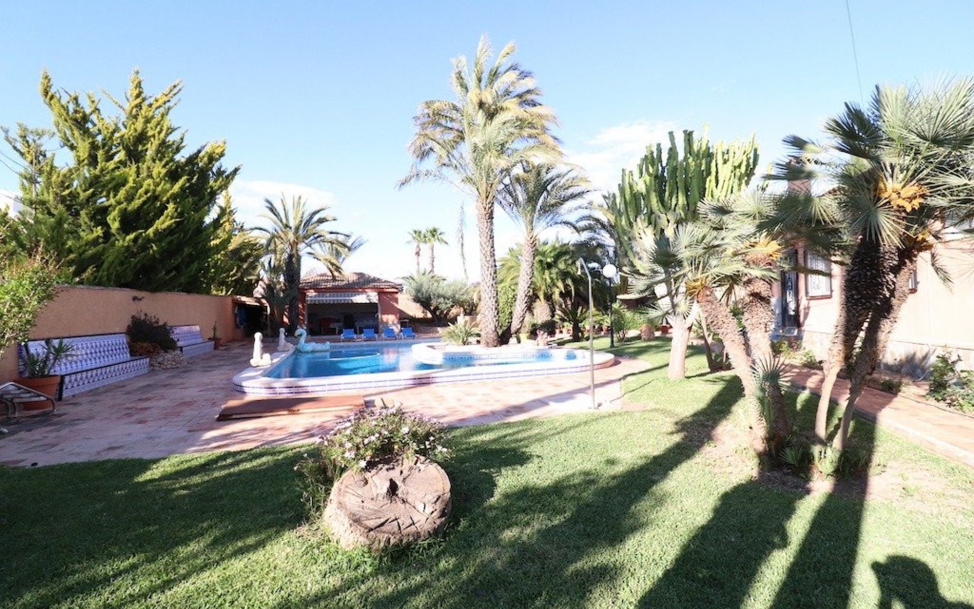 Resale - Villa - Torrevieja - El Chaparral