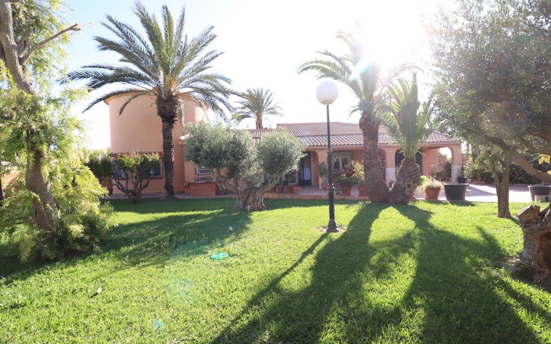 Resale - Villa - Torrevieja - El Chaparral