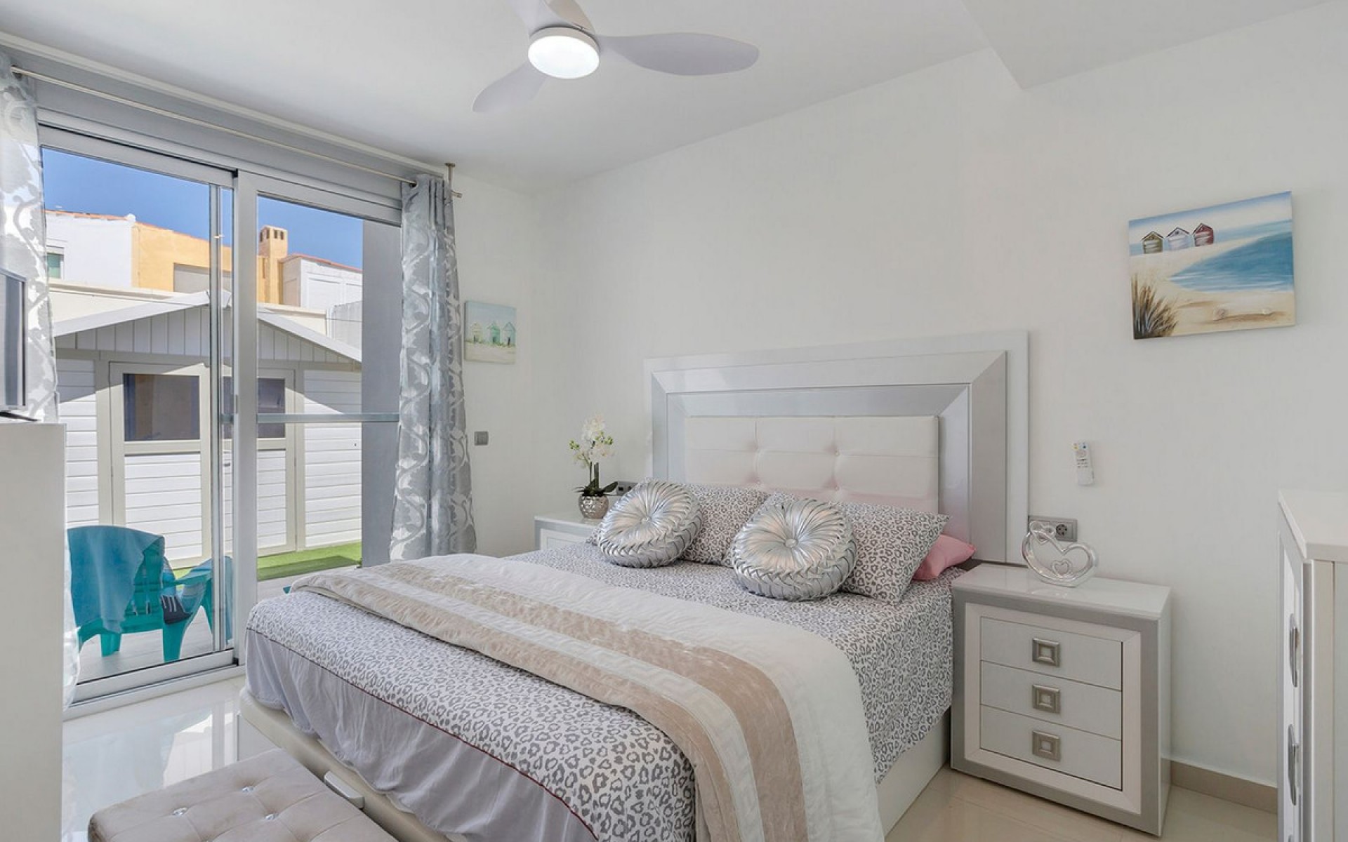 Resale - Villa - Torrevieja - El Chaparral