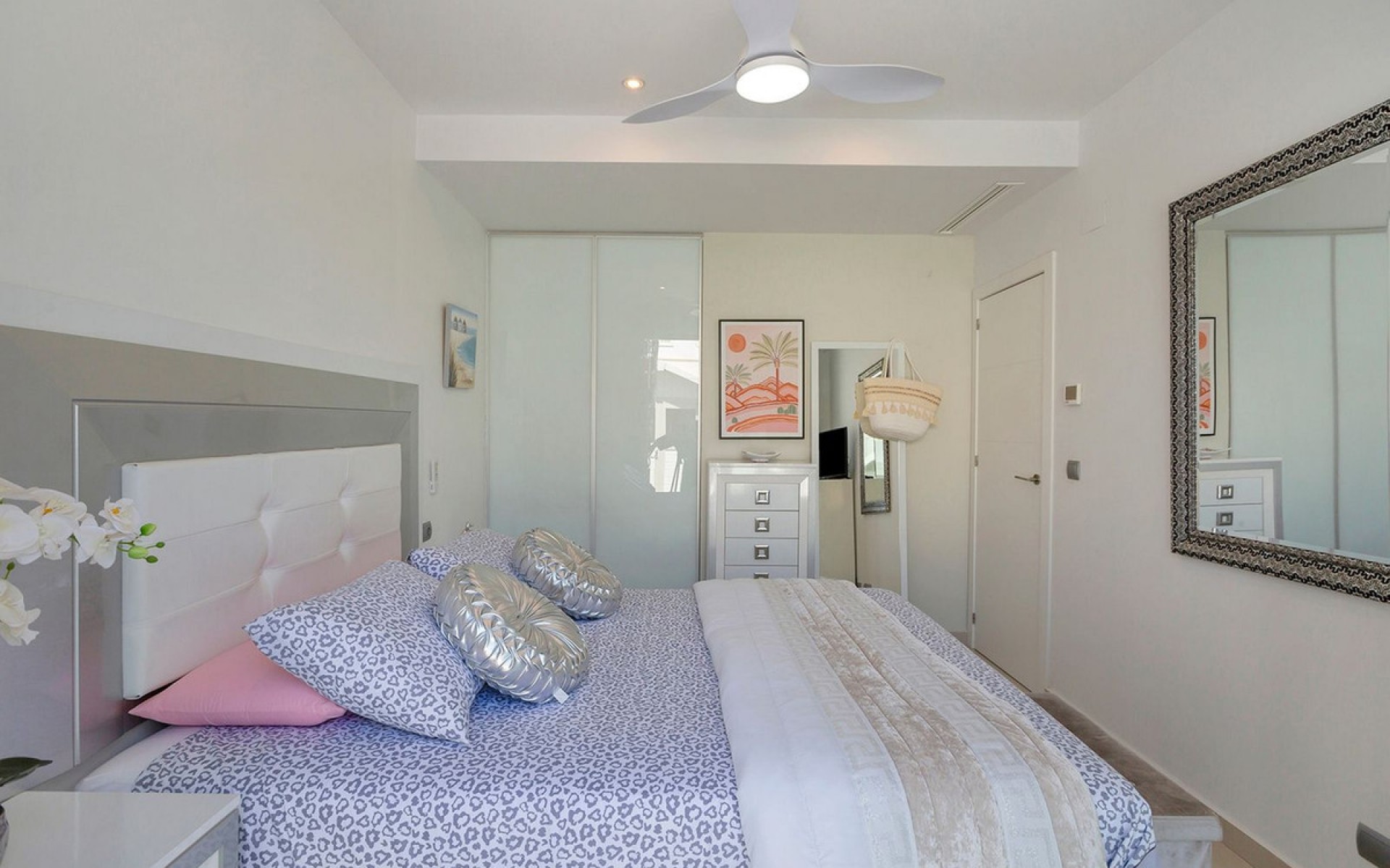 Resale - Villa - Torrevieja - El Chaparral