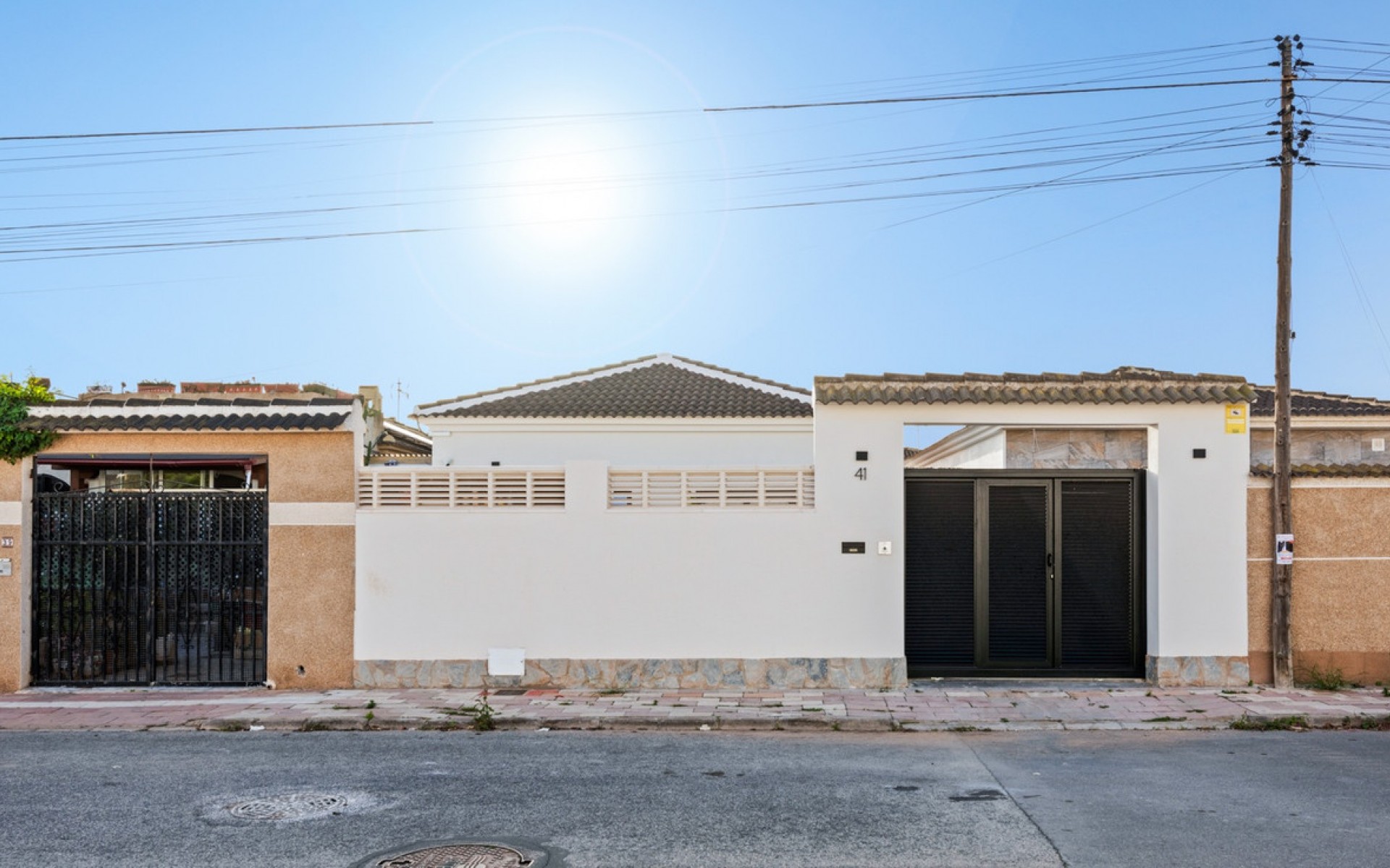 Resale - Villa - Torrevieja - El Chaparral