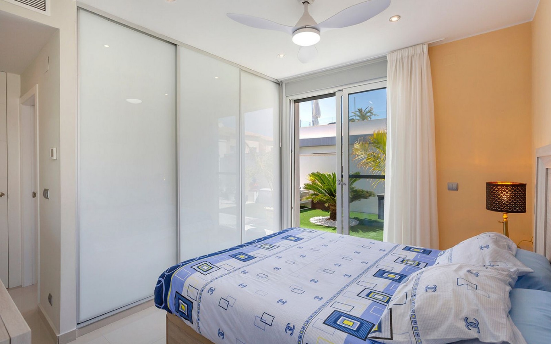 Resale - Villa - Torrevieja - El Chaparral