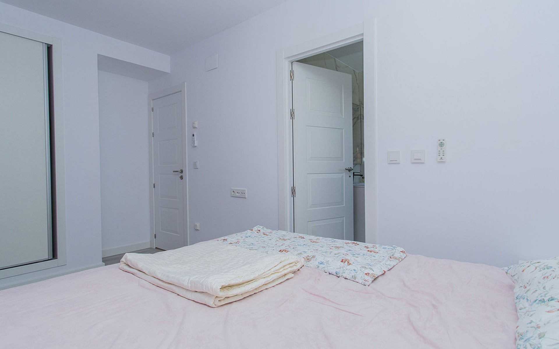 Resale - Villa - Torrevieja - La Mata