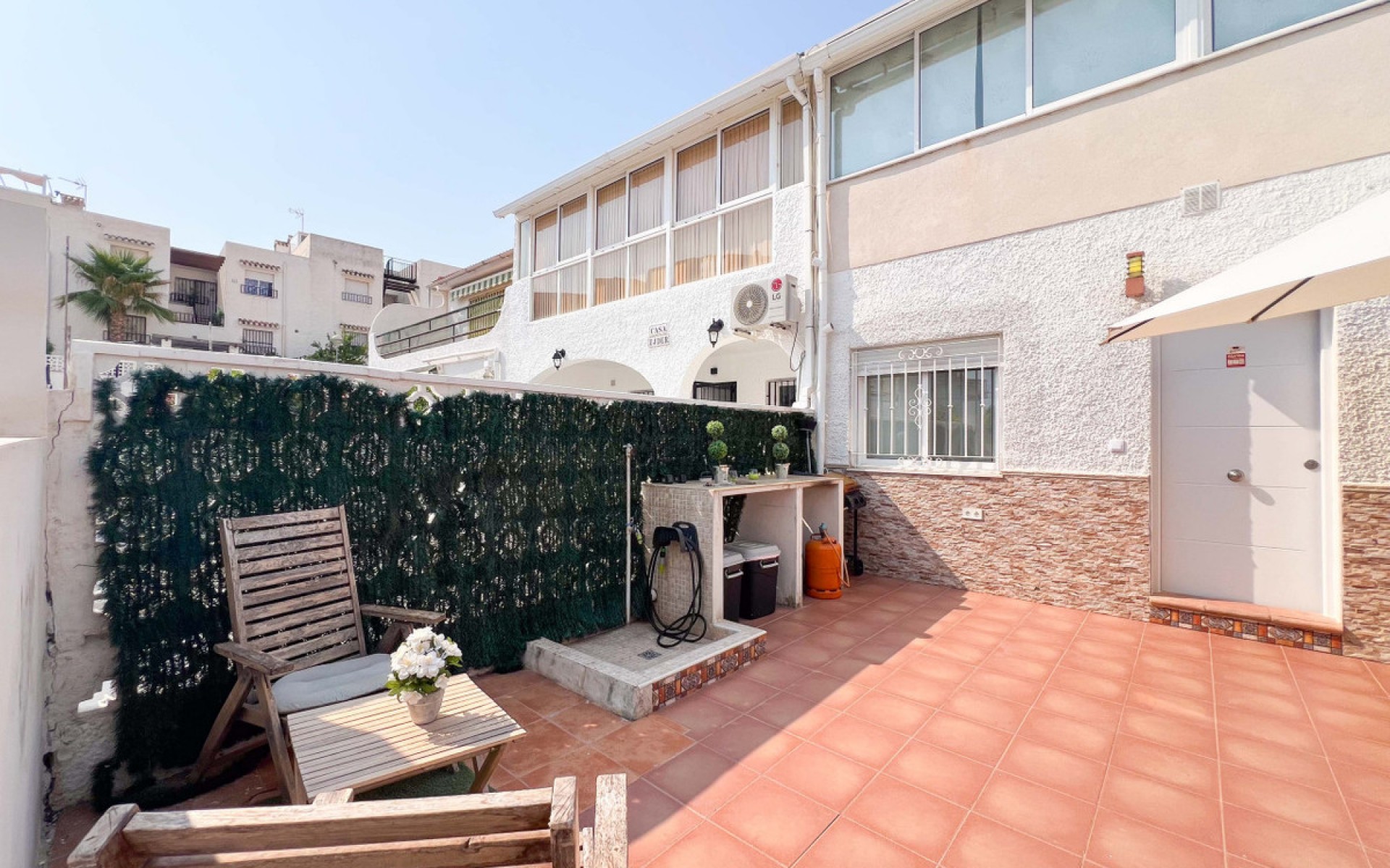 Resale - Villa - Torrevieja - La Mata