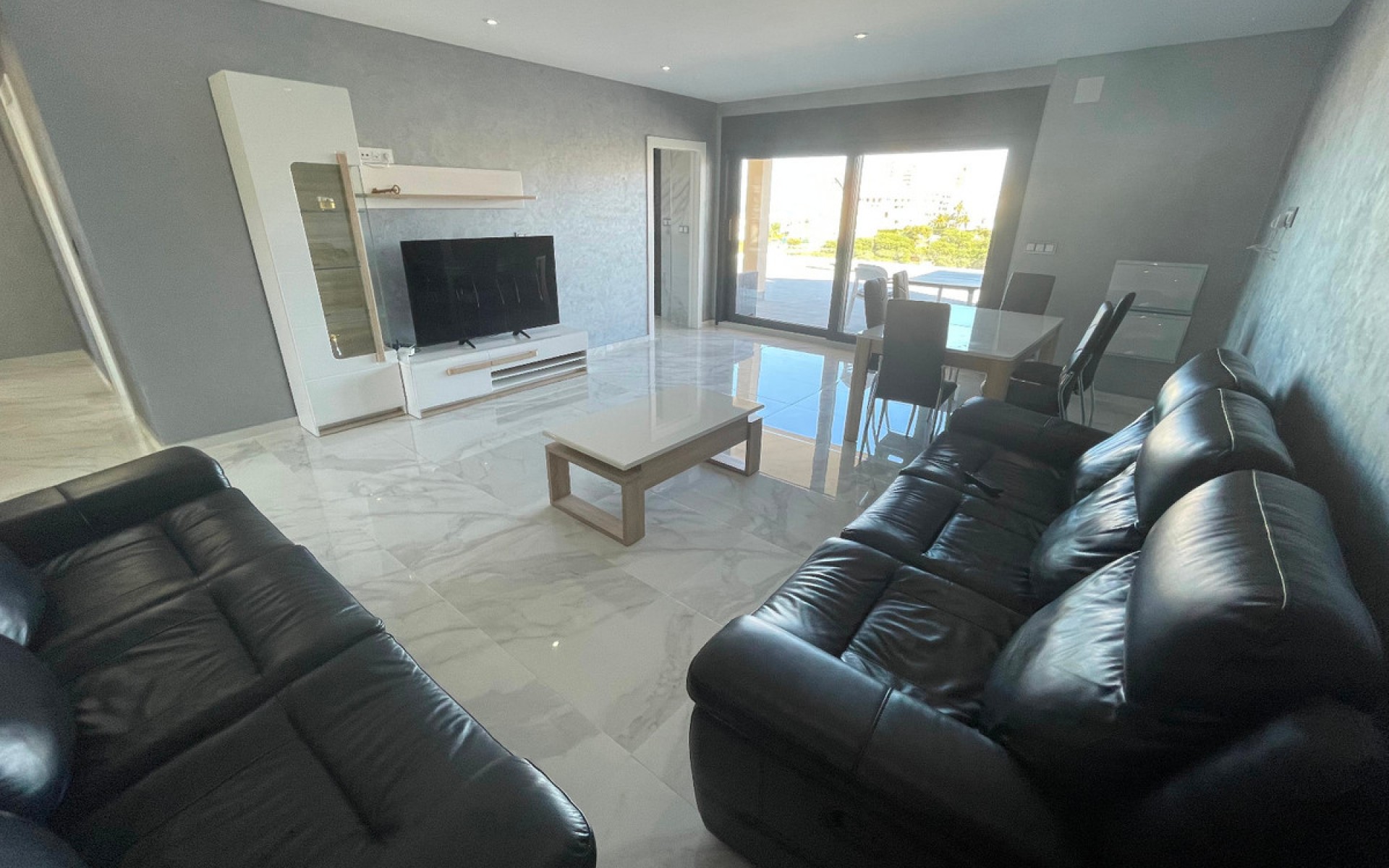 Resale - Villa - Torrevieja - La Mata