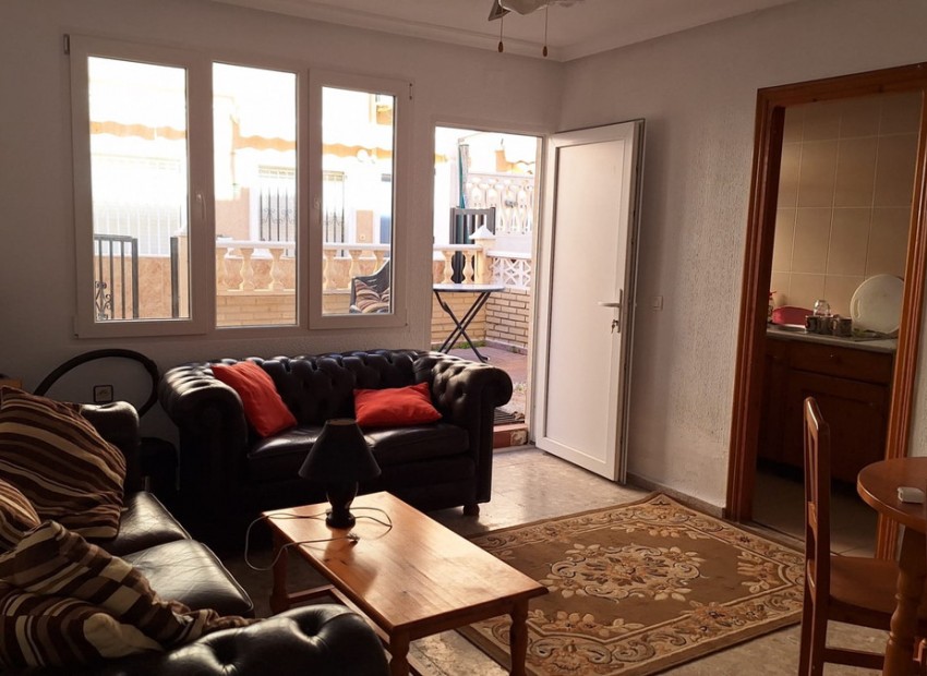 Resale - Villa - Torrevieja - La Mata