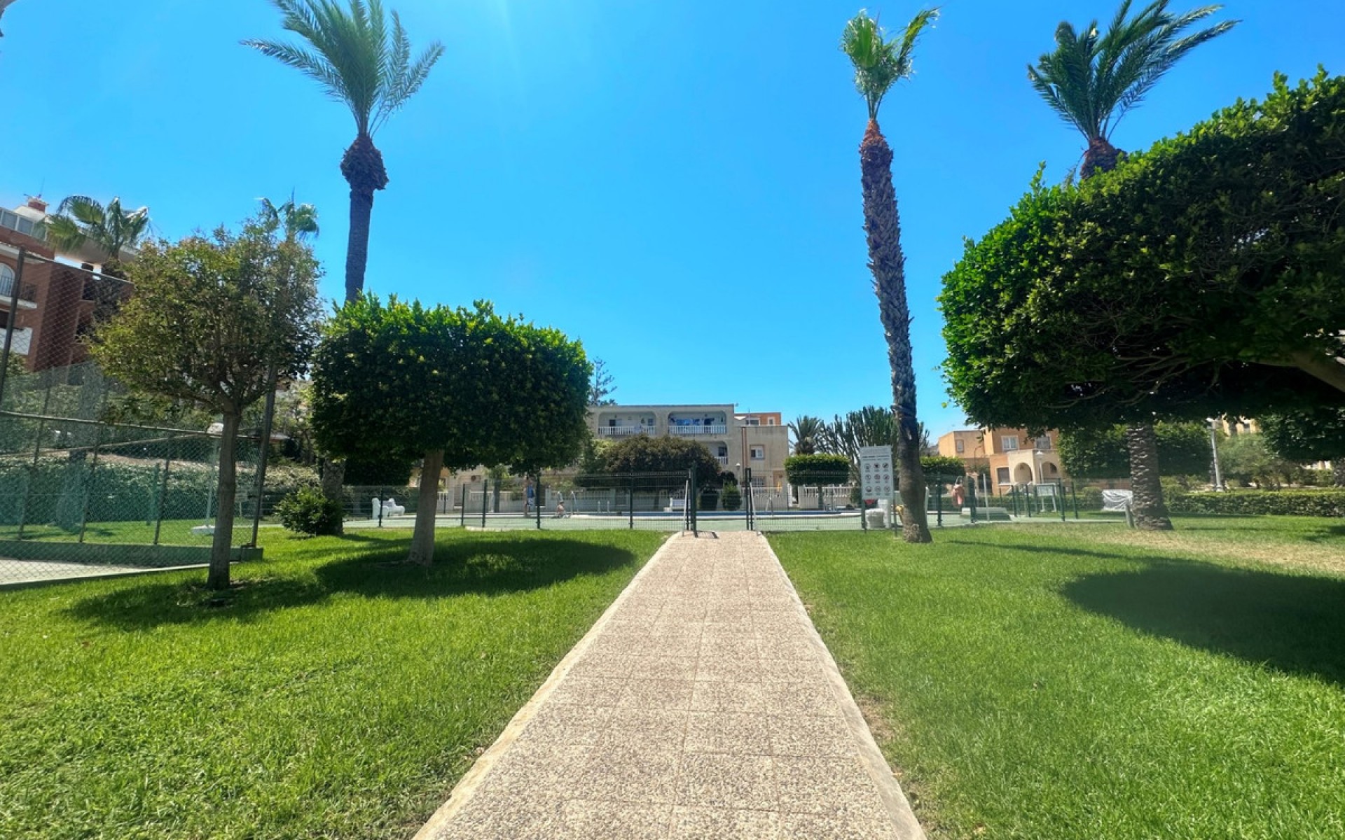 Resale - Villa - Torrevieja - La Mata