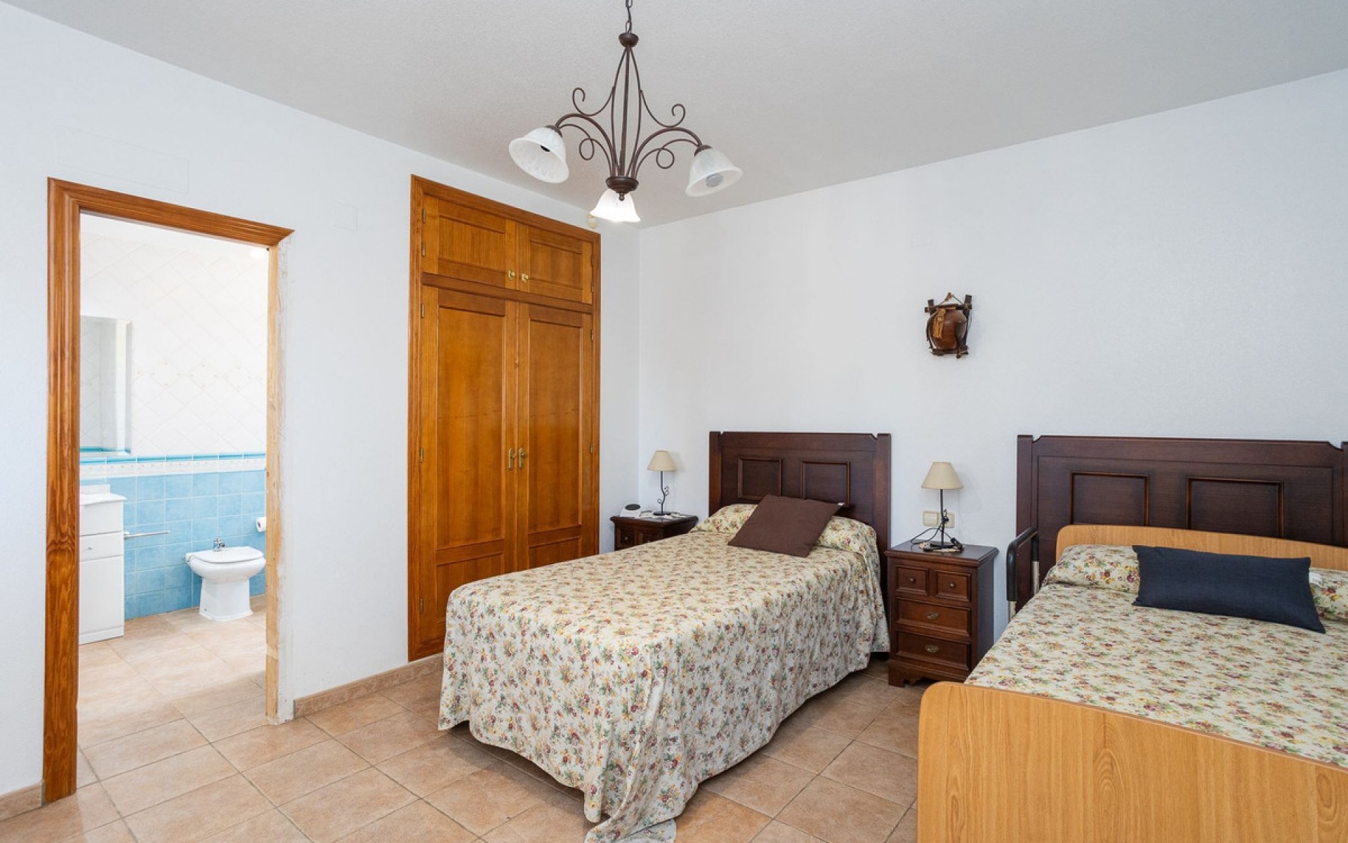 Resale - Villa - Torrevieja - La Siesta