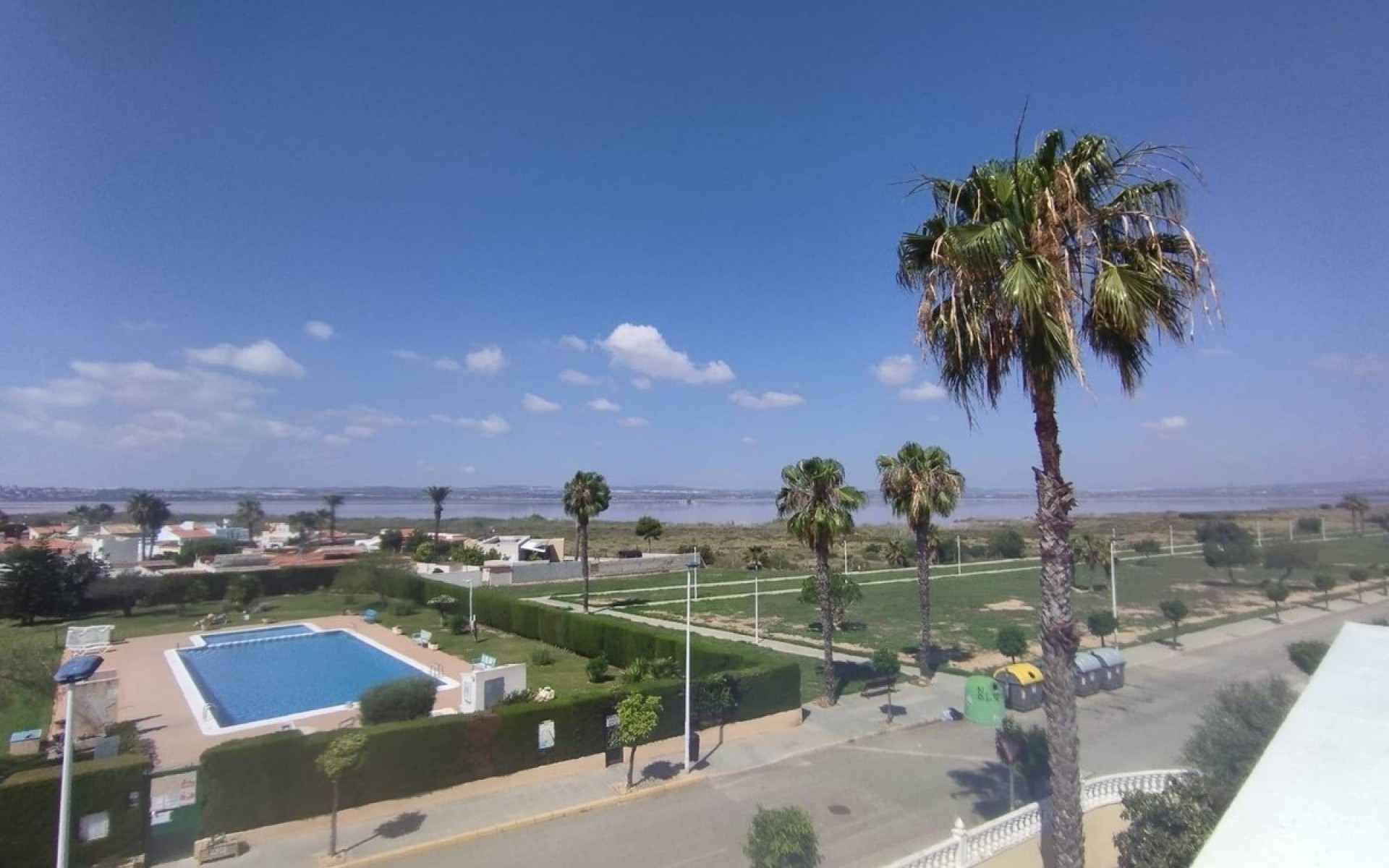 Resale - Villa - Torrevieja - La Siesta