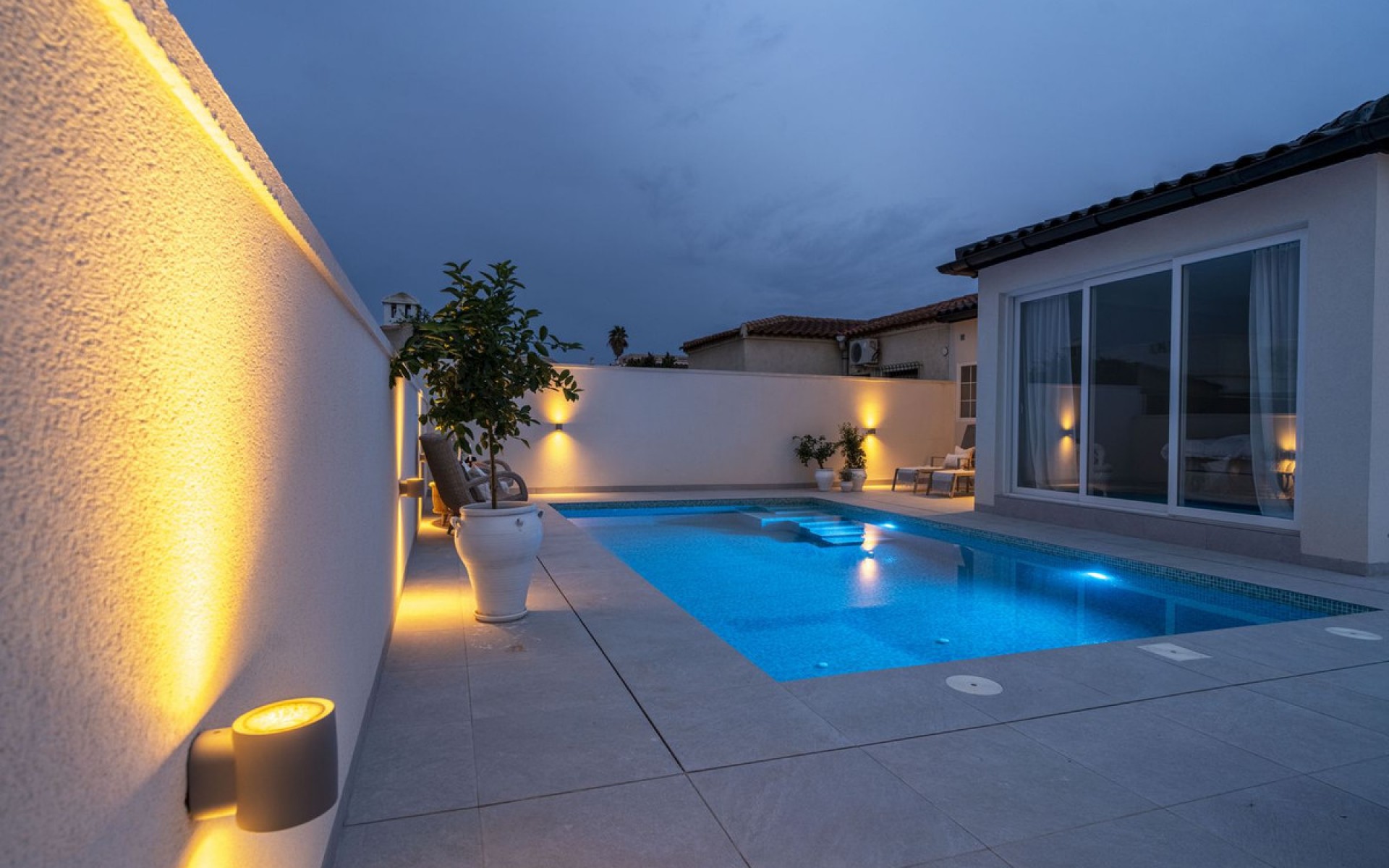 Resale - Villa - Torrevieja - La Siesta