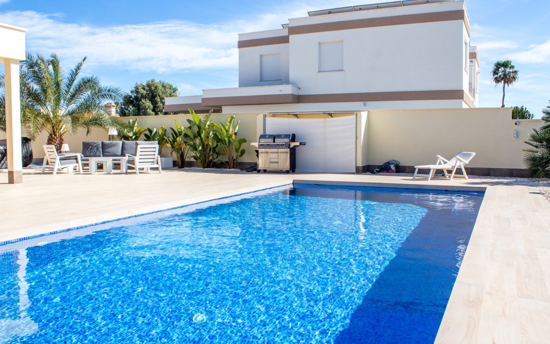 Resale - Villa - Torrevieja - La Siesta