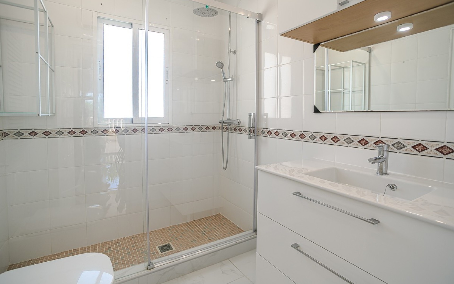 Resale - Villa - Torrevieja - La Siesta