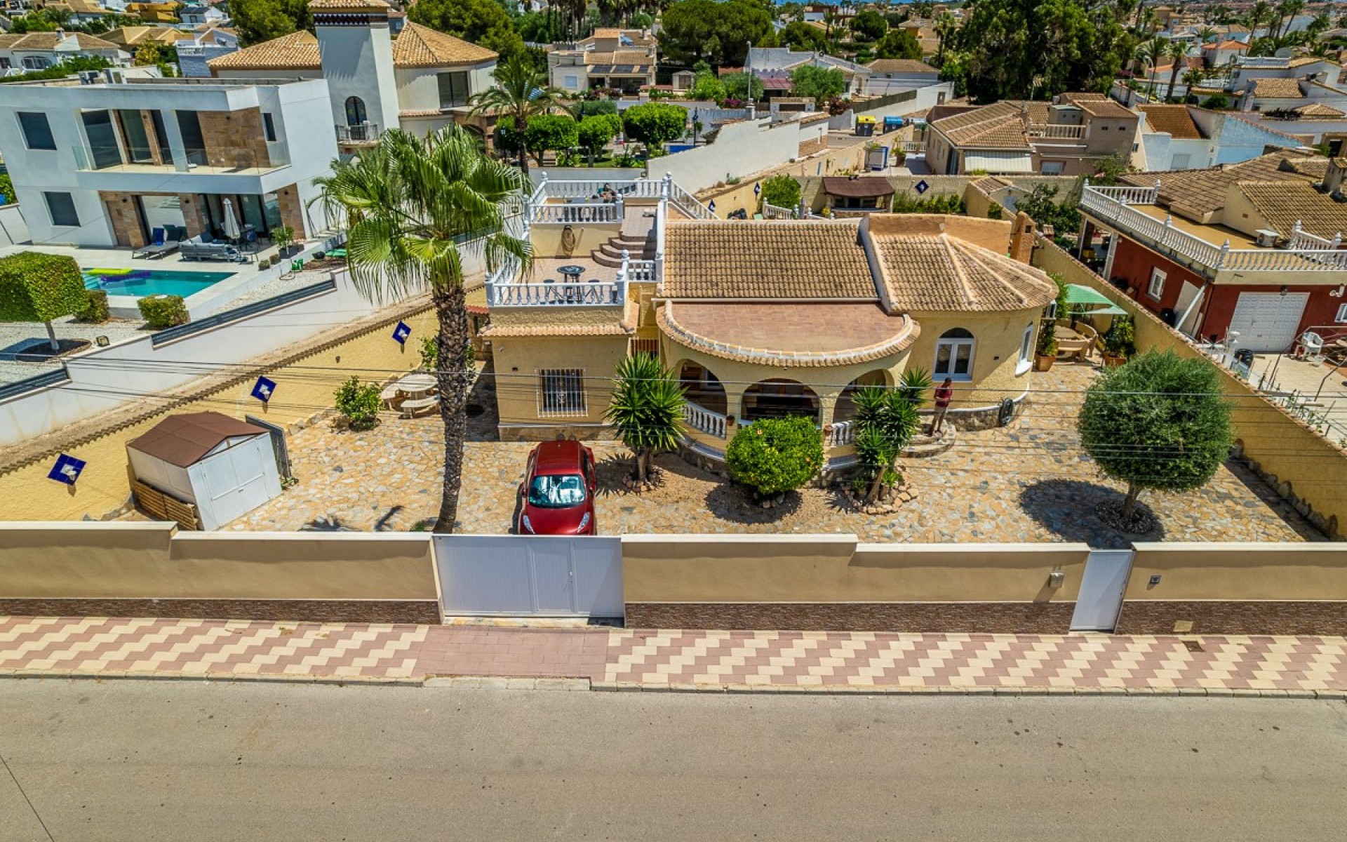 Resale - Villa - Torrevieja - La Siesta