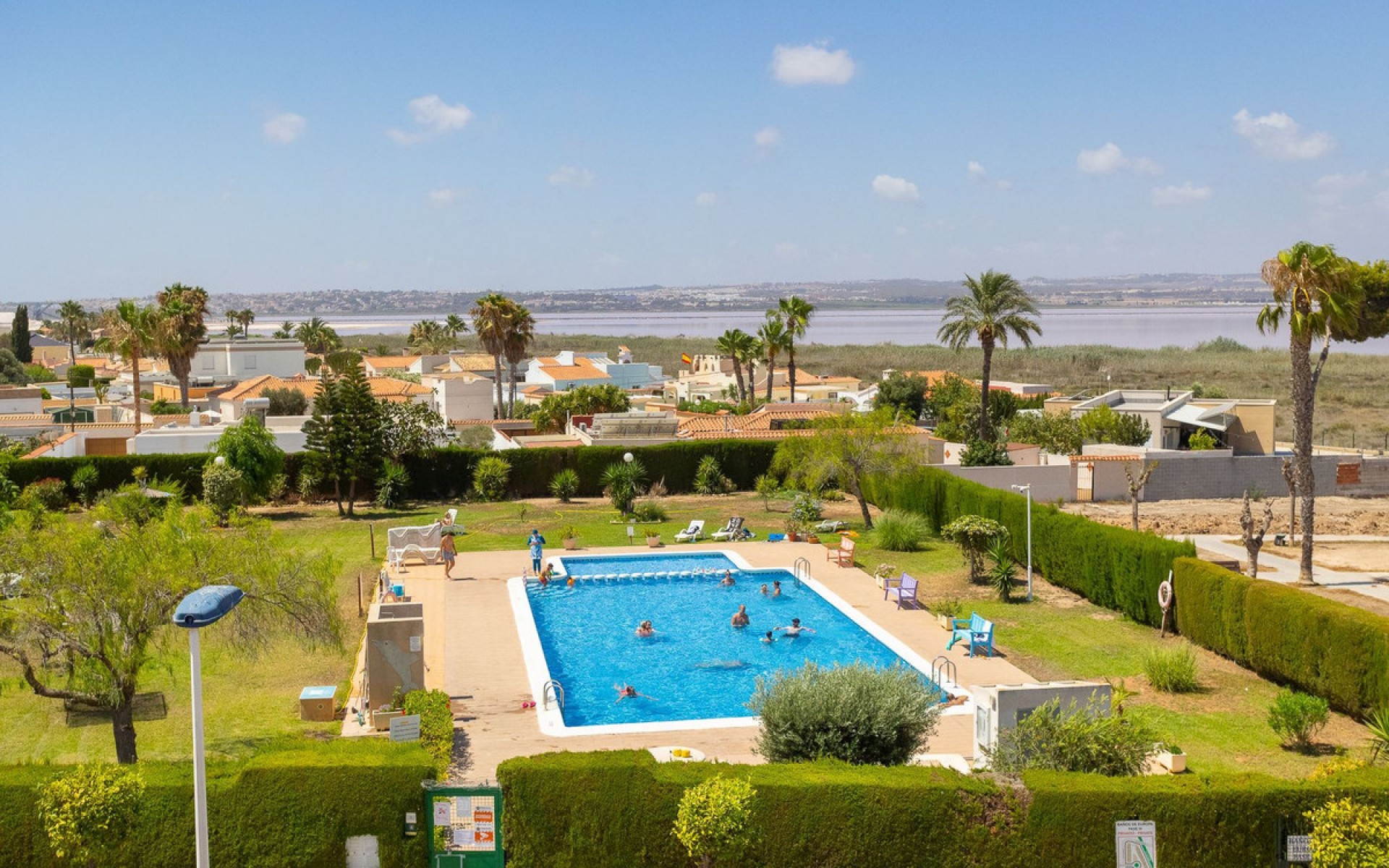 Resale - Villa - Torrevieja - La Siesta